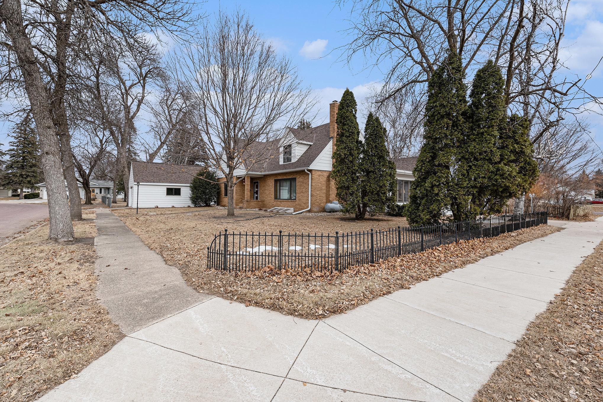 10 Park Drive