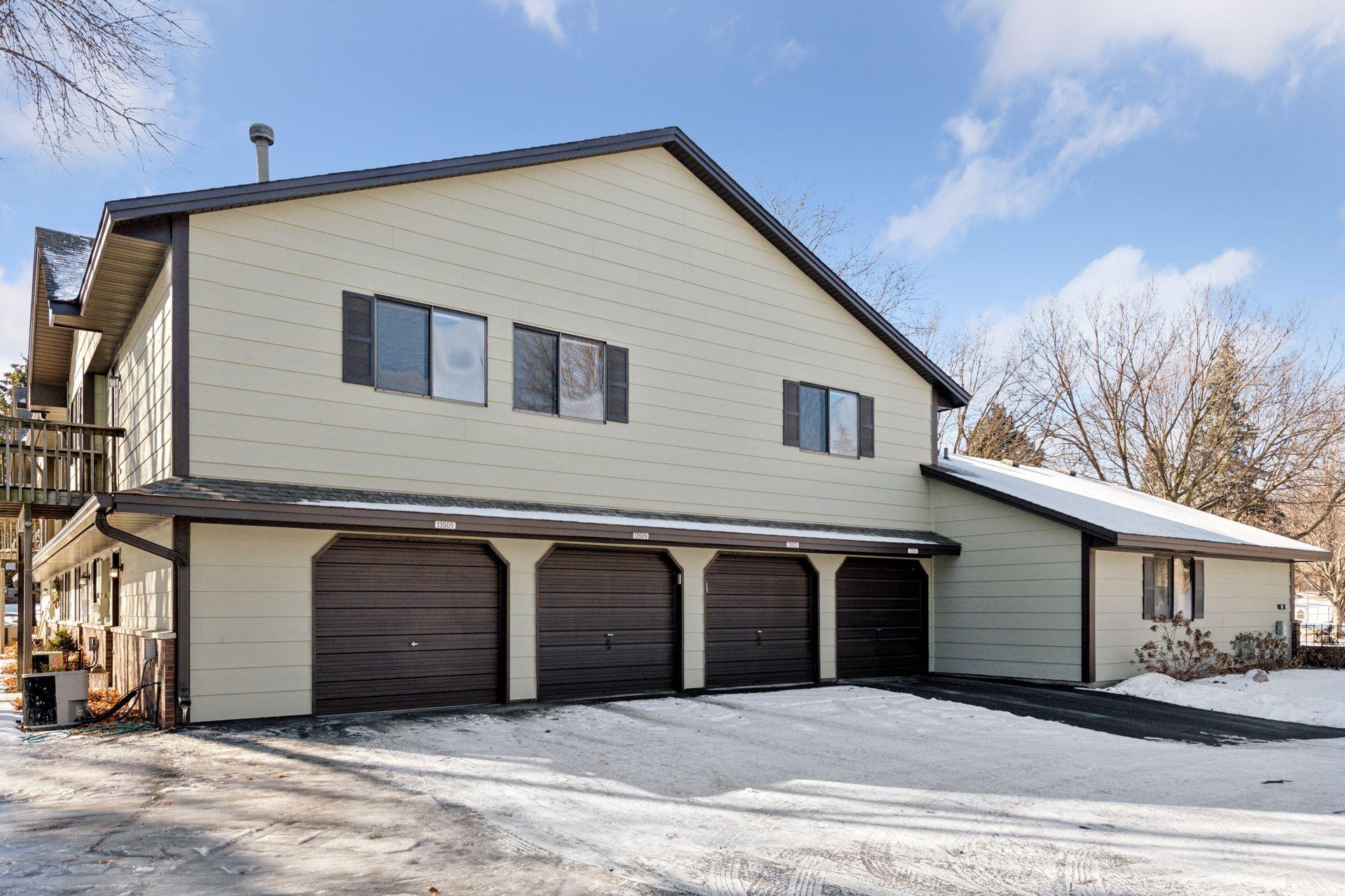 13505 Zenith Lane