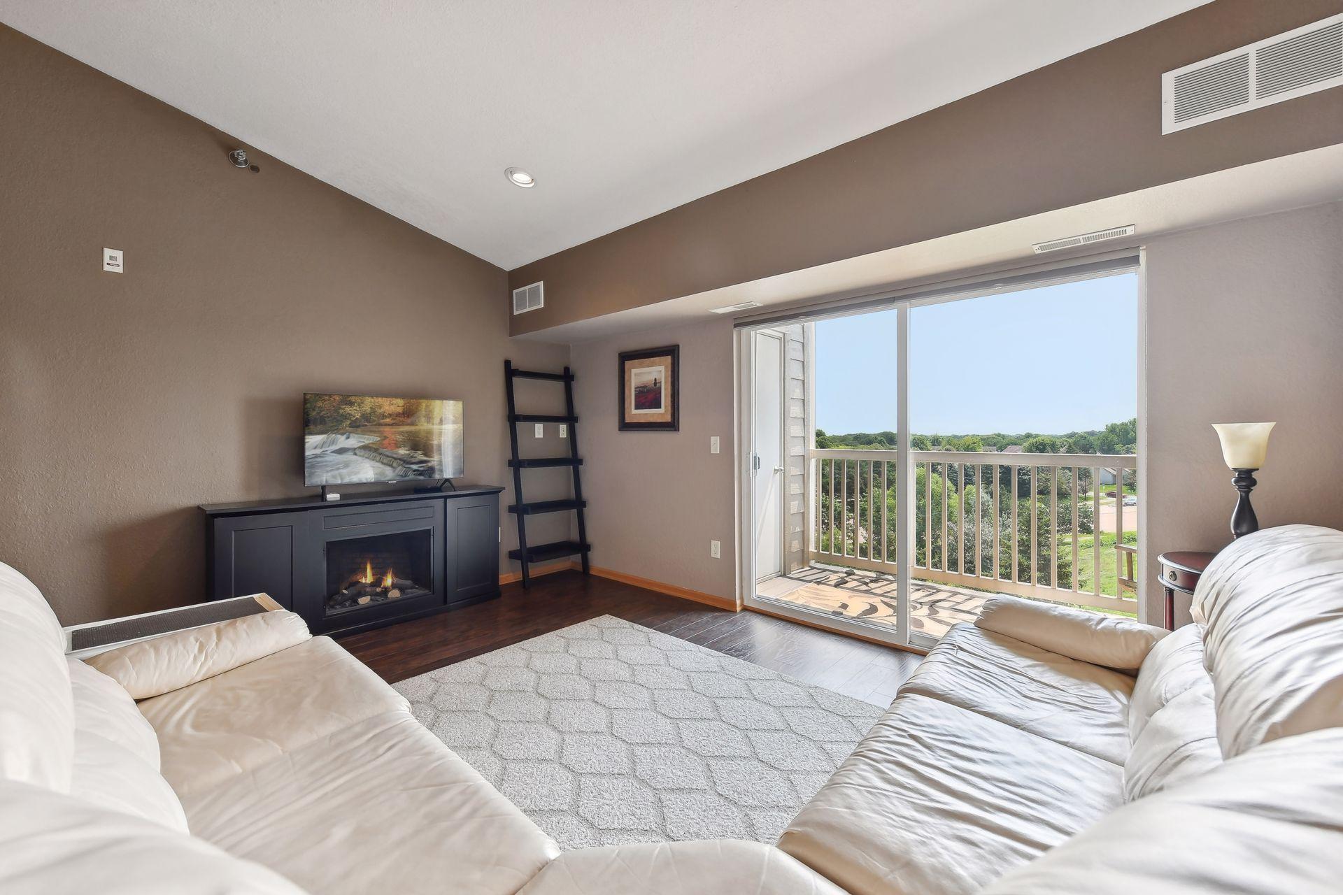 1331 Lake Drive W Unit: A311