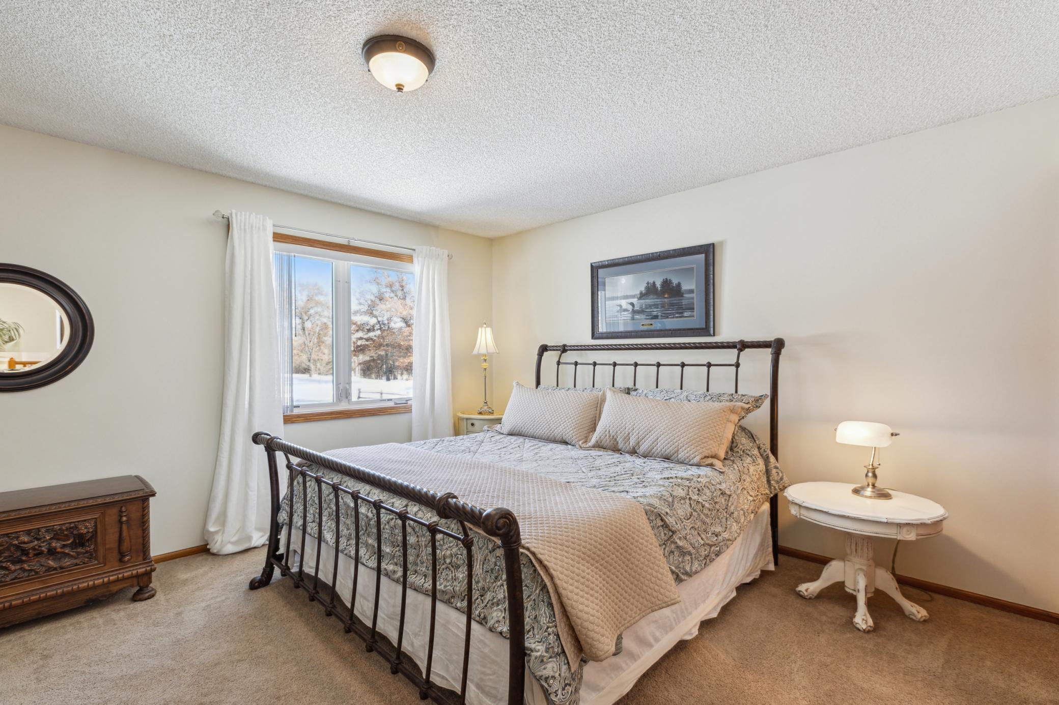 15391 216th Avenue NW