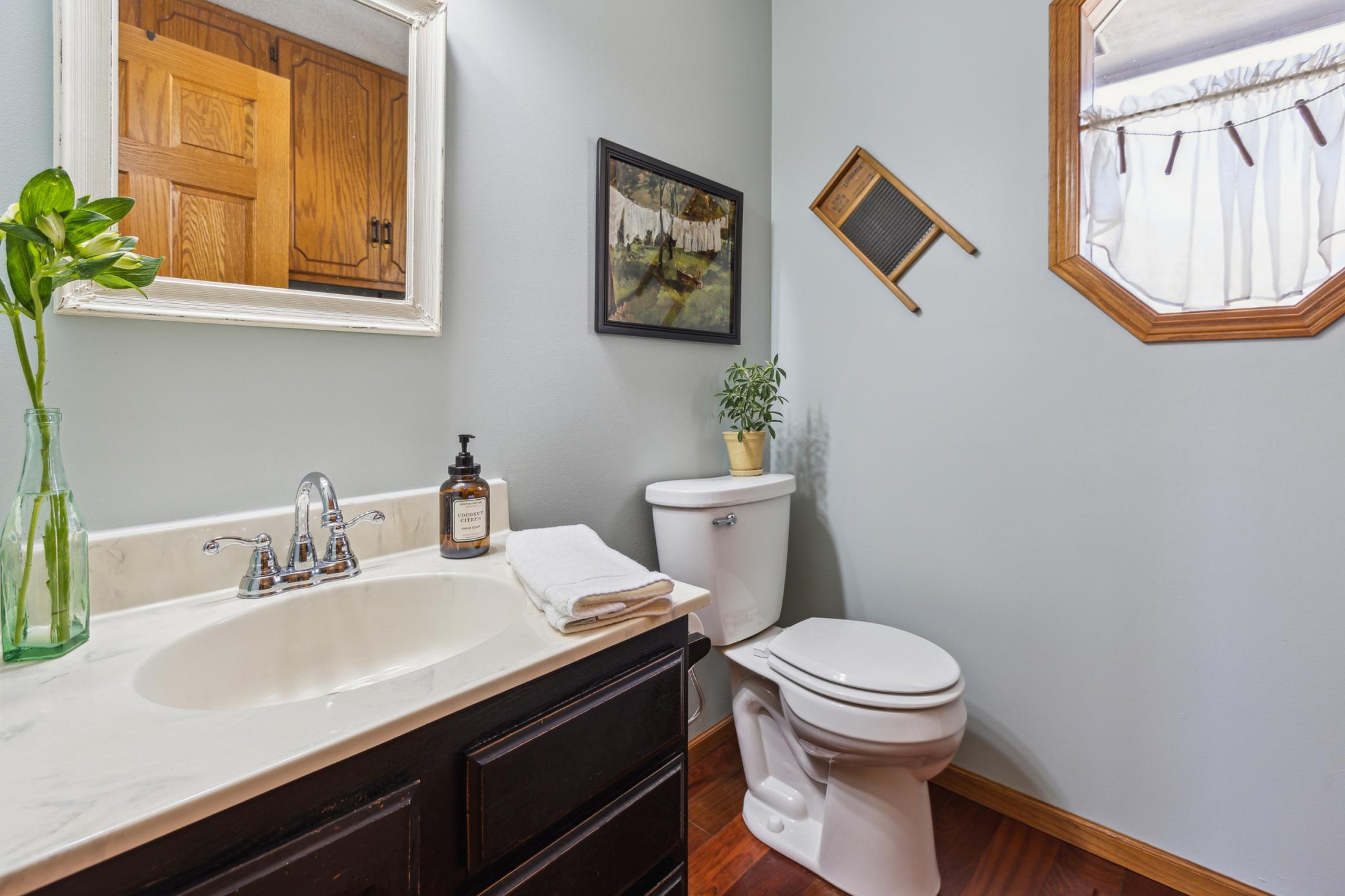 15391 216th Avenue NW