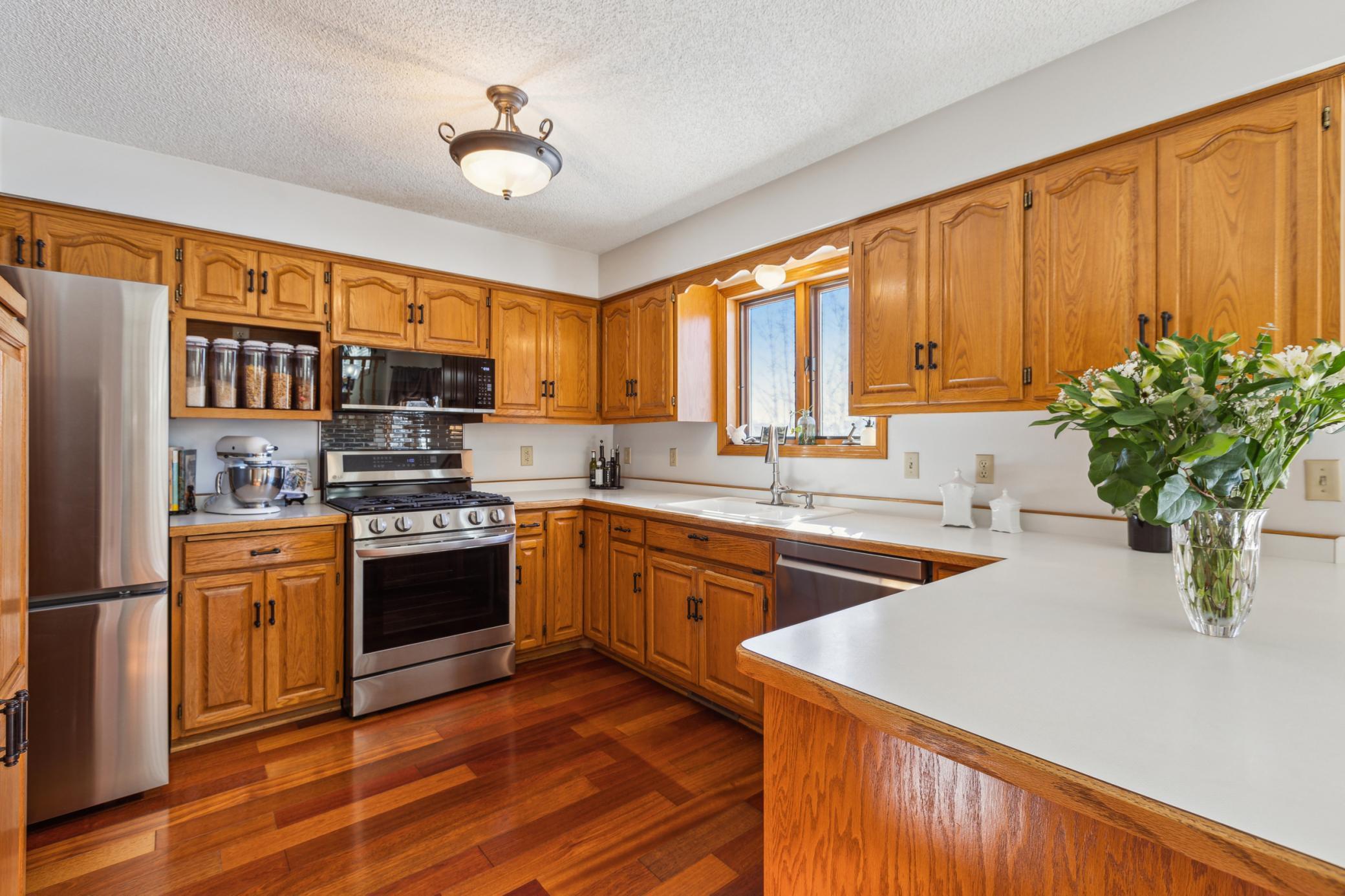 15391 216th Avenue NW