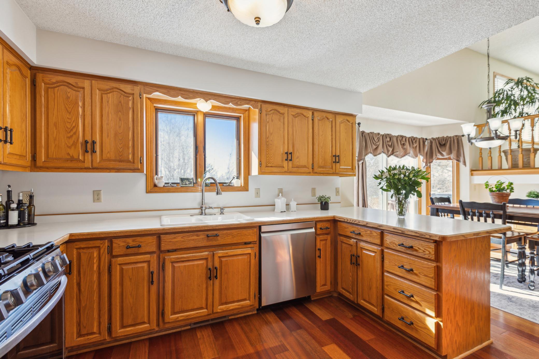 15391 216th Avenue NW