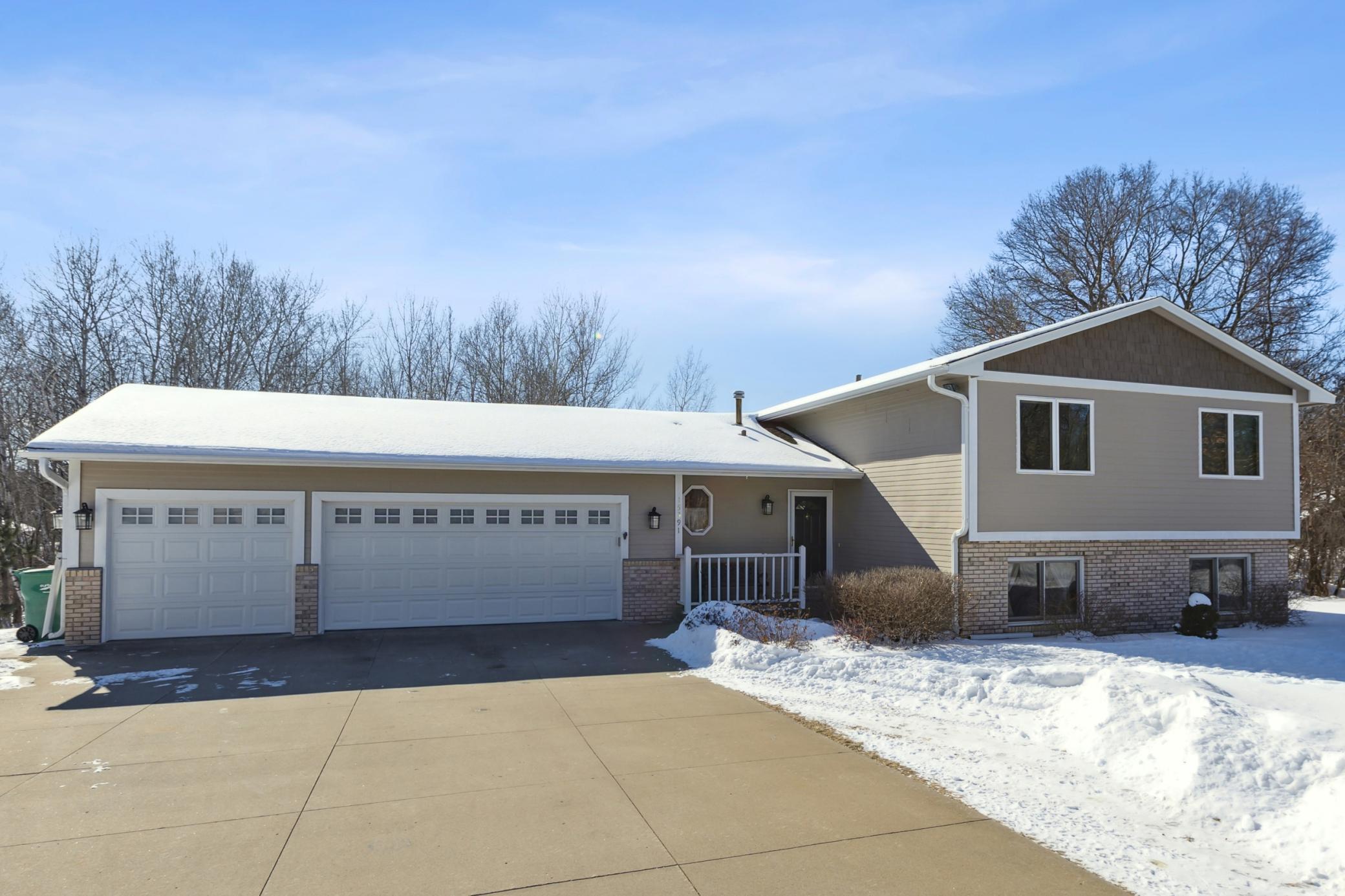 15391 216th Avenue NW