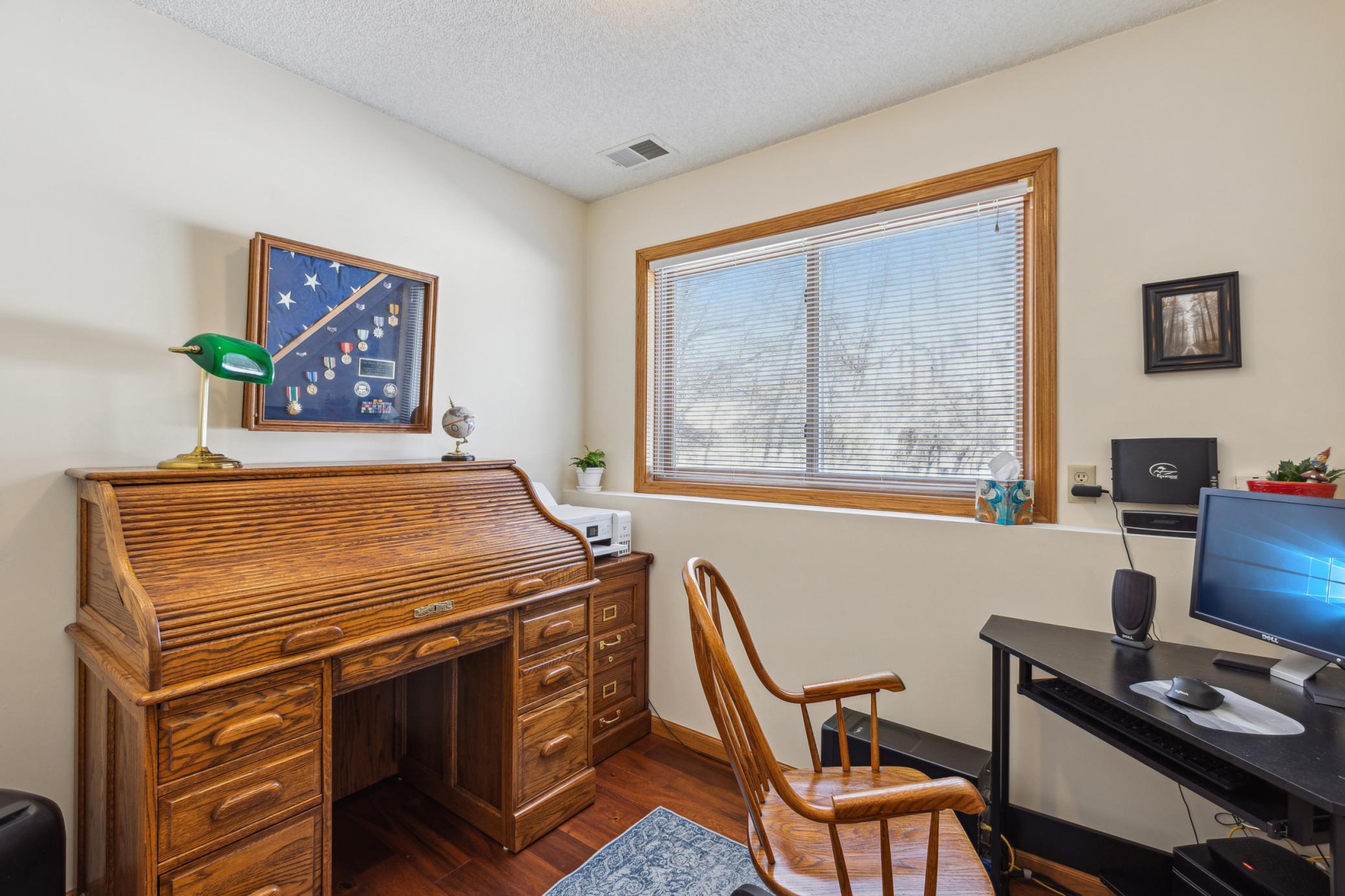 15391 216th Avenue NW