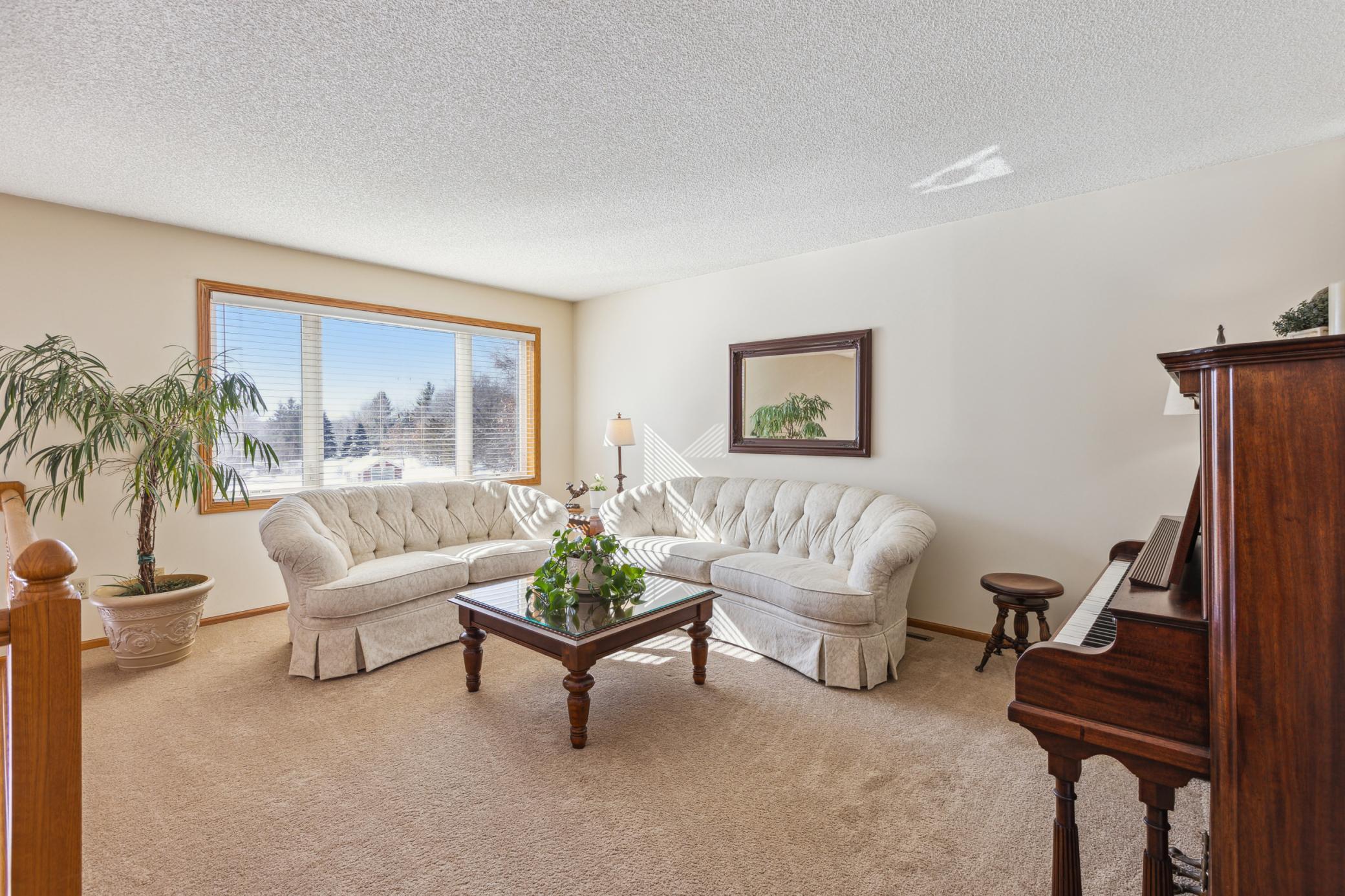 15391 216th Avenue NW