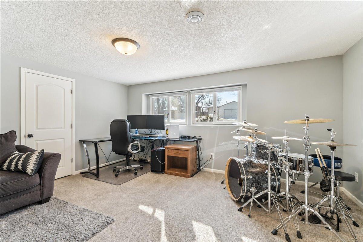 9024 44th Circle N