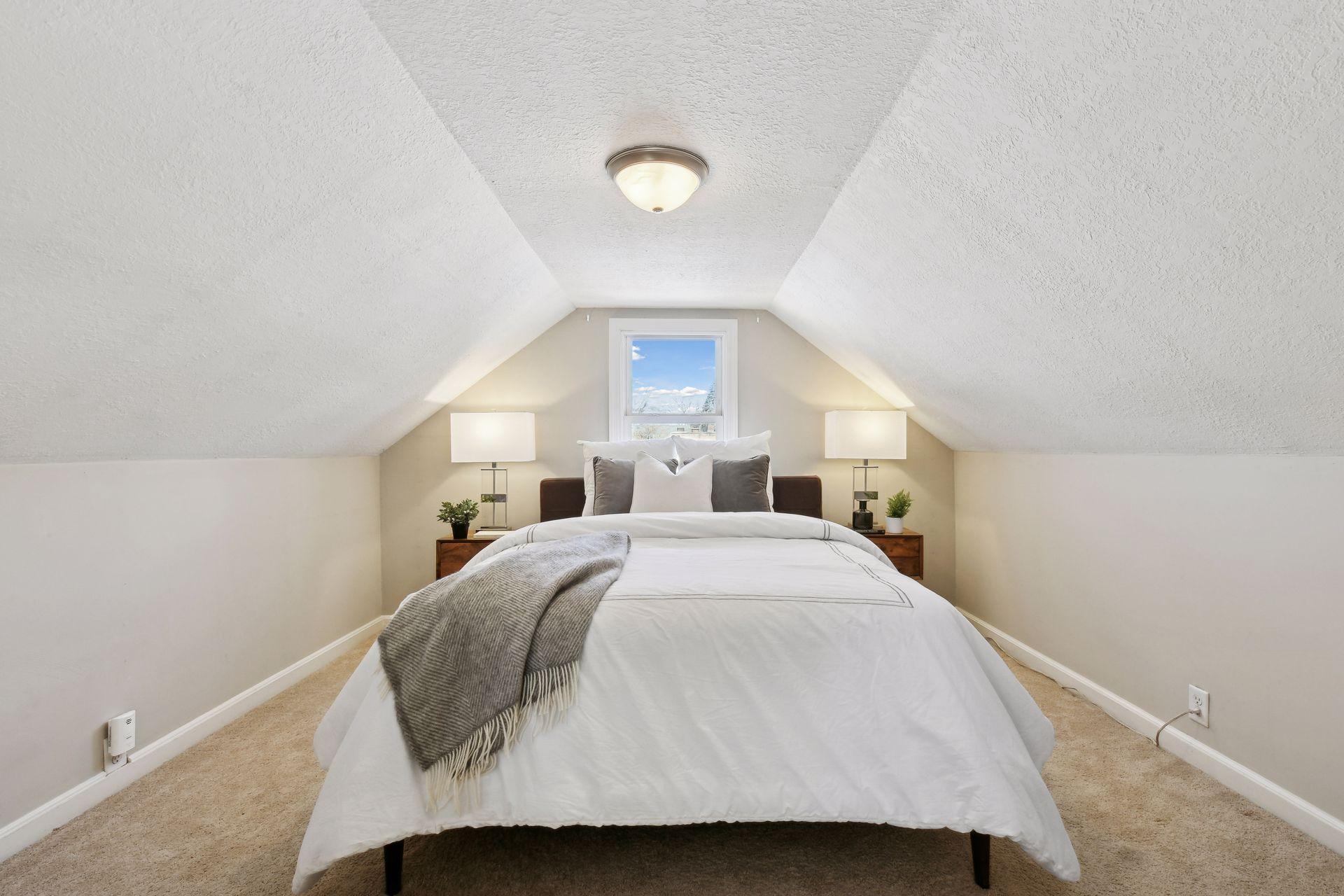 306 Harrison Avenue S