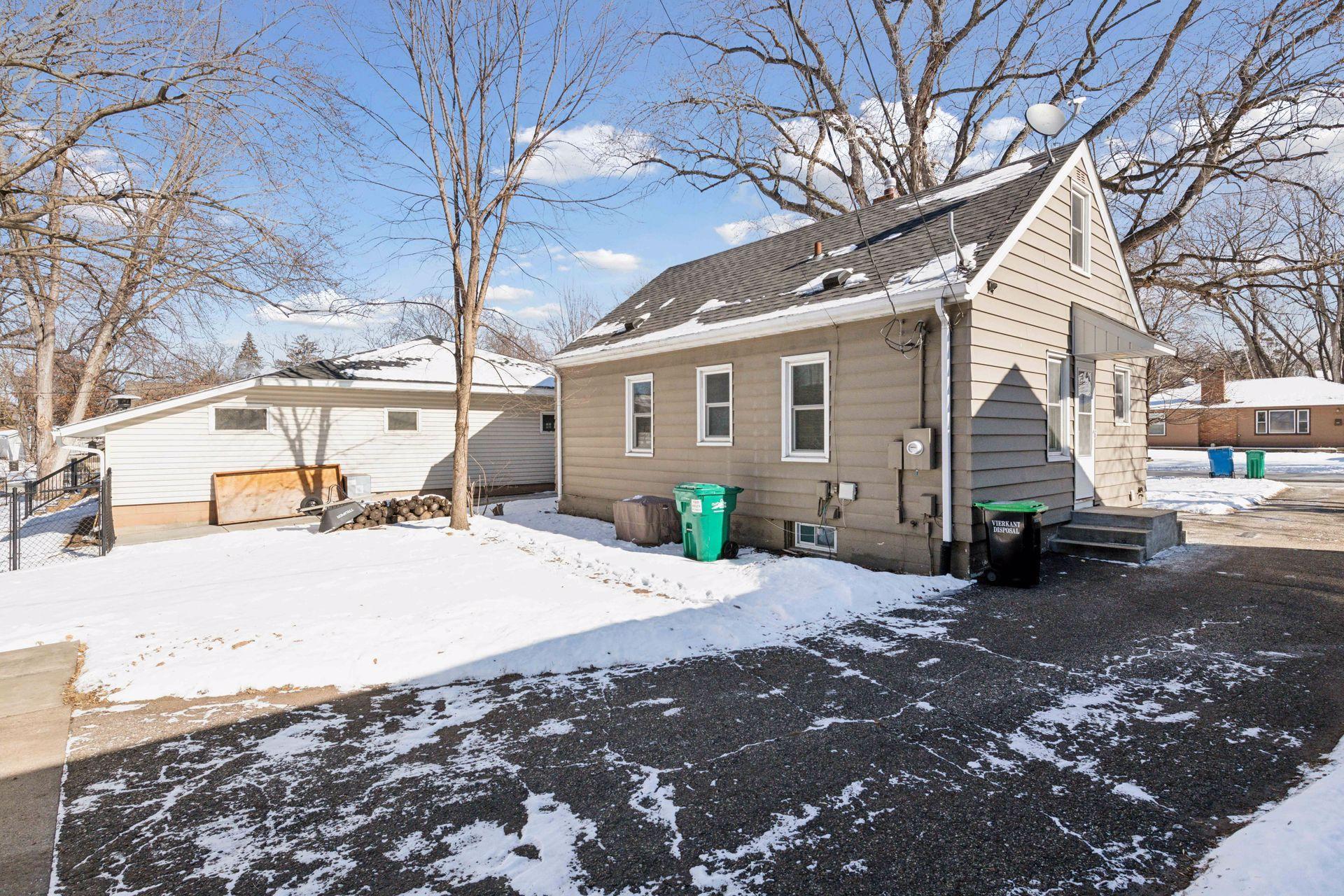 306 Harrison Avenue S