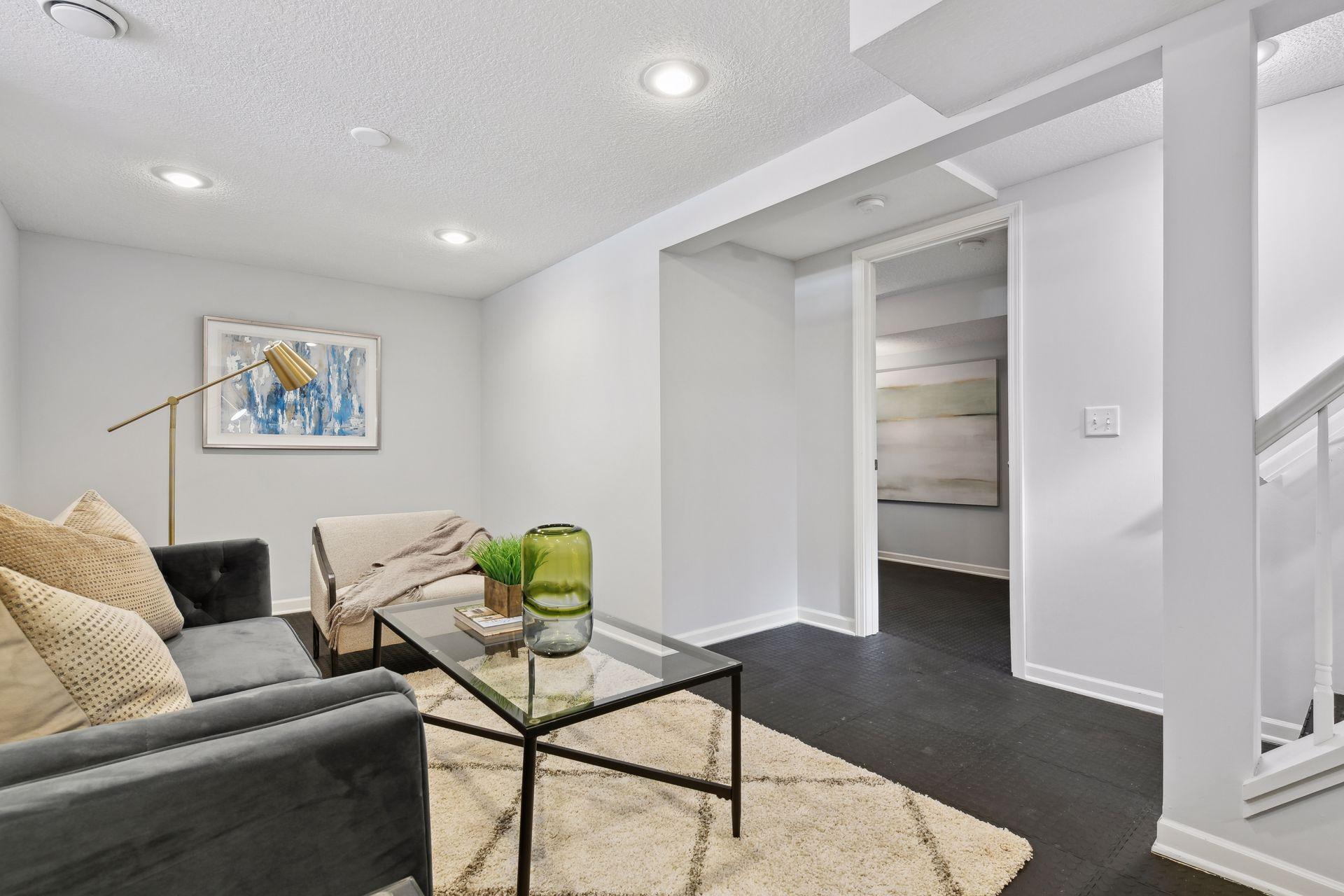 306 Harrison Avenue S