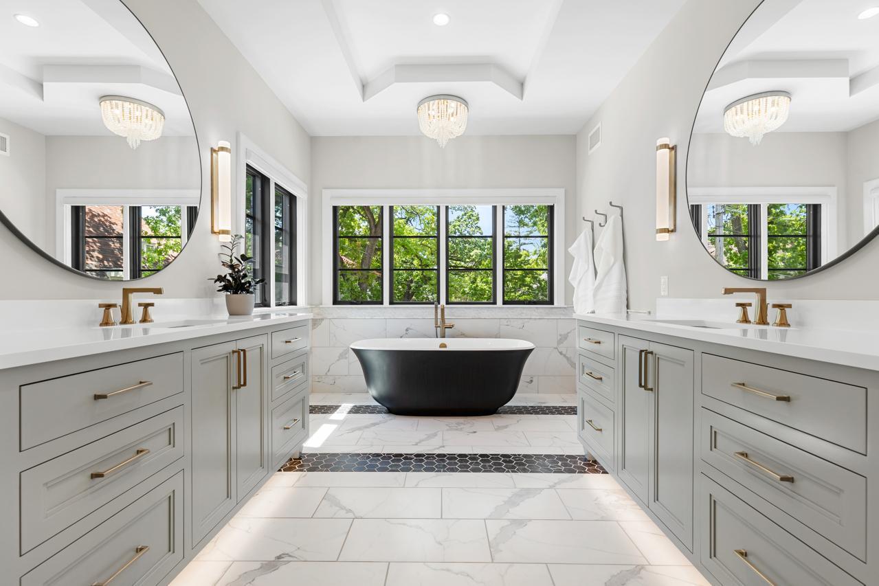 4889 E Lake Harriet Parkway