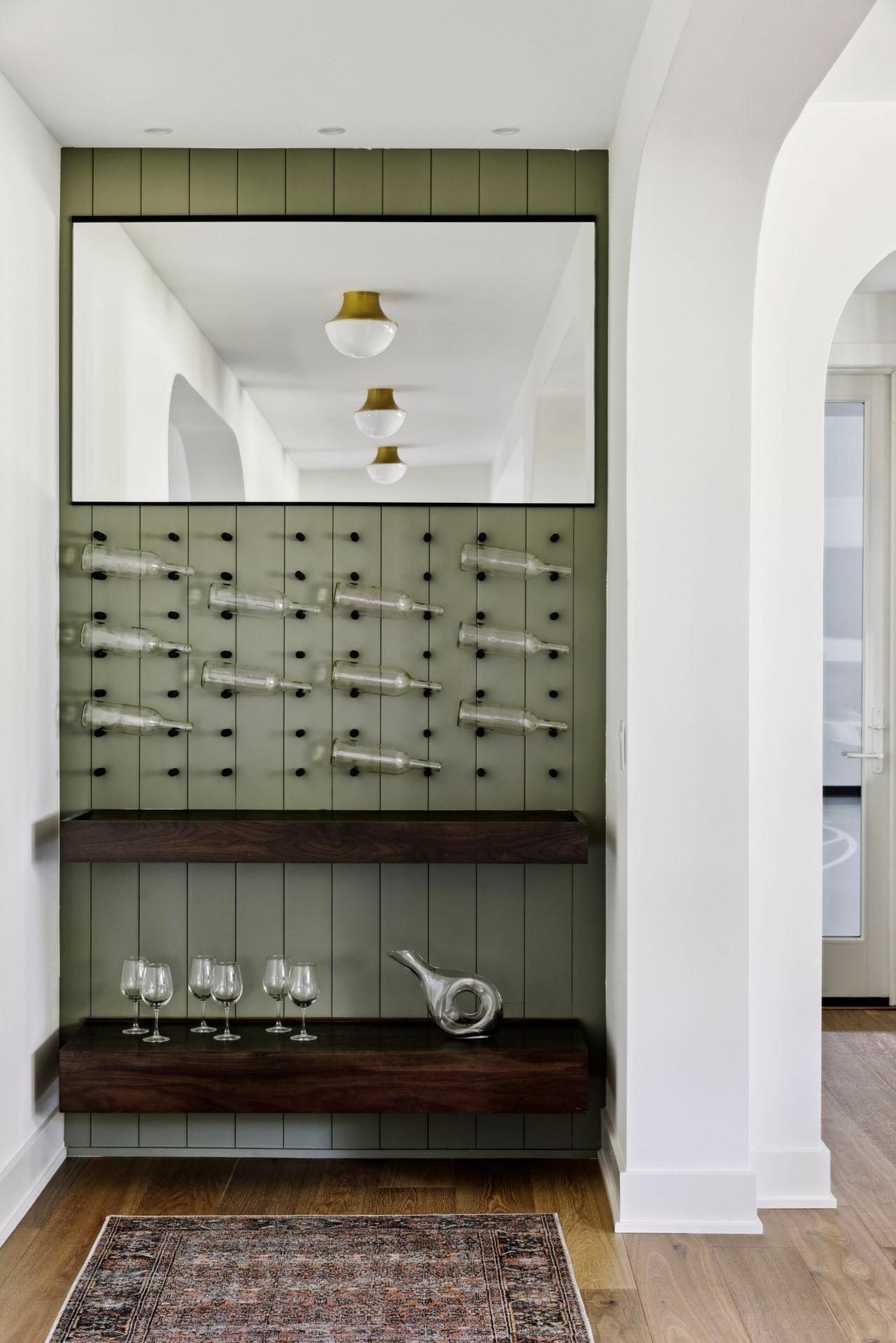4201 Halstead Bay Alcove