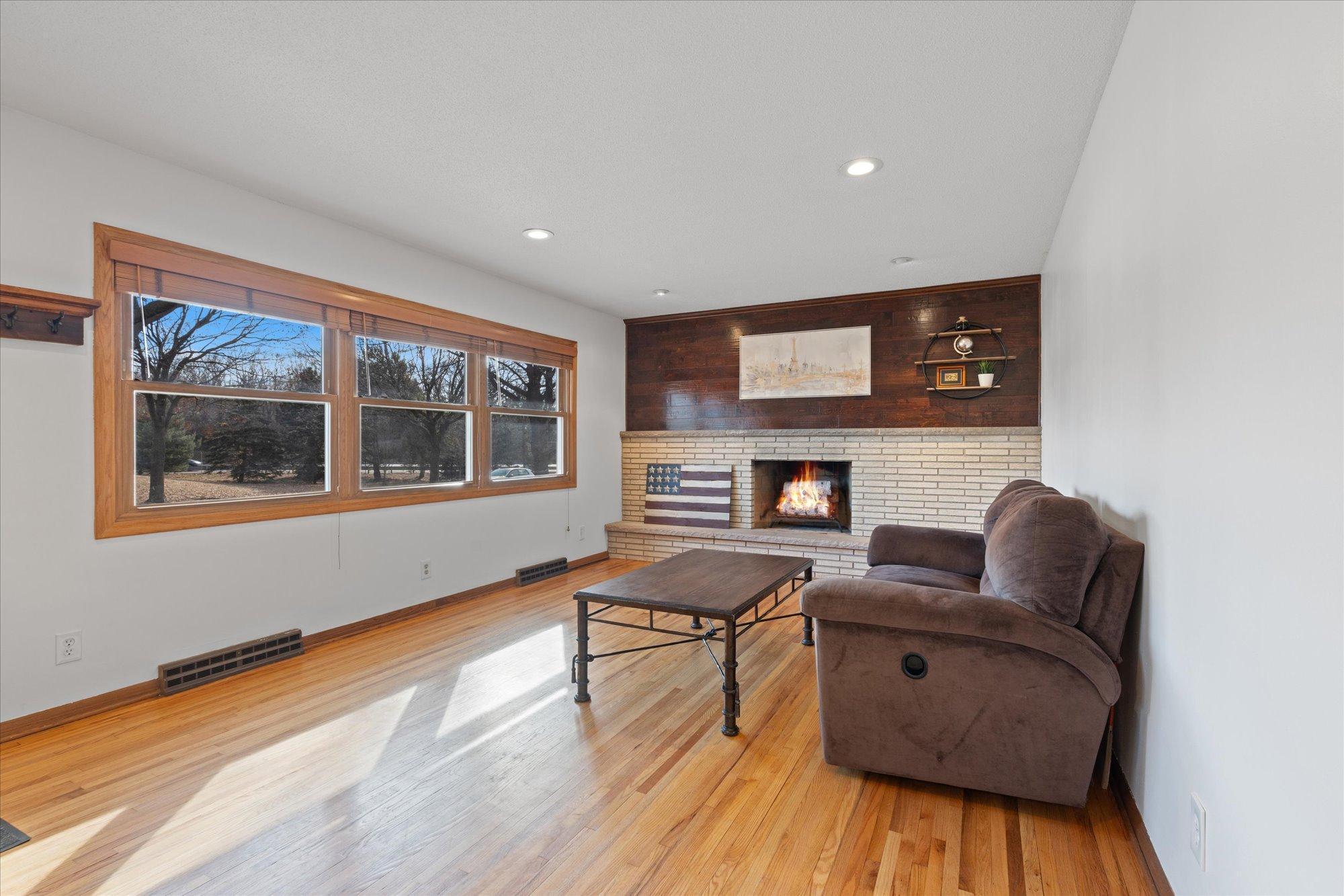 2352 Coolidge Street NE