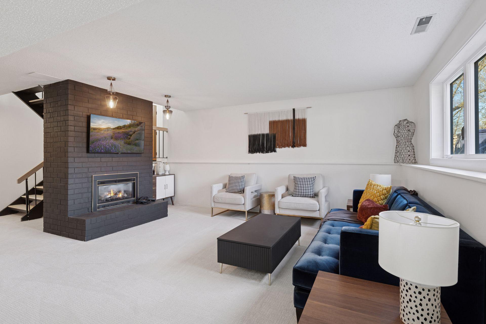 5910 W 98th Street