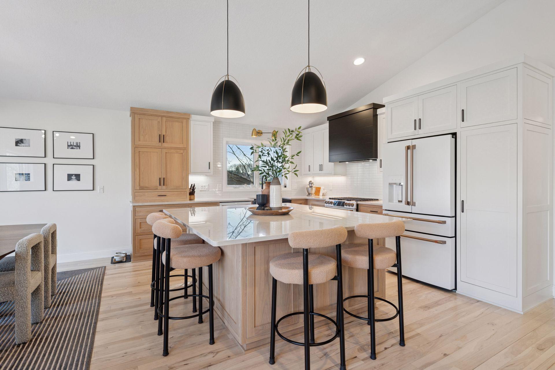 5910 W 98th Street