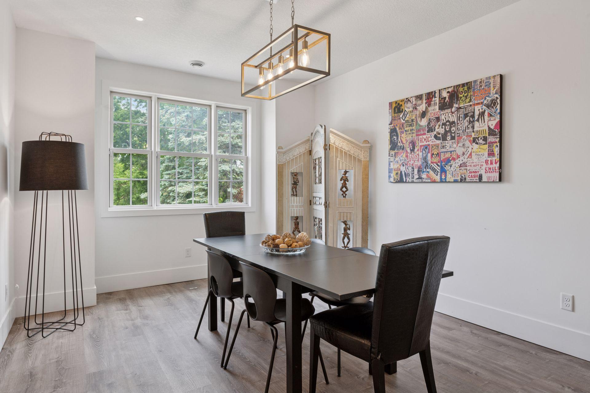 1032 Gardner Street E