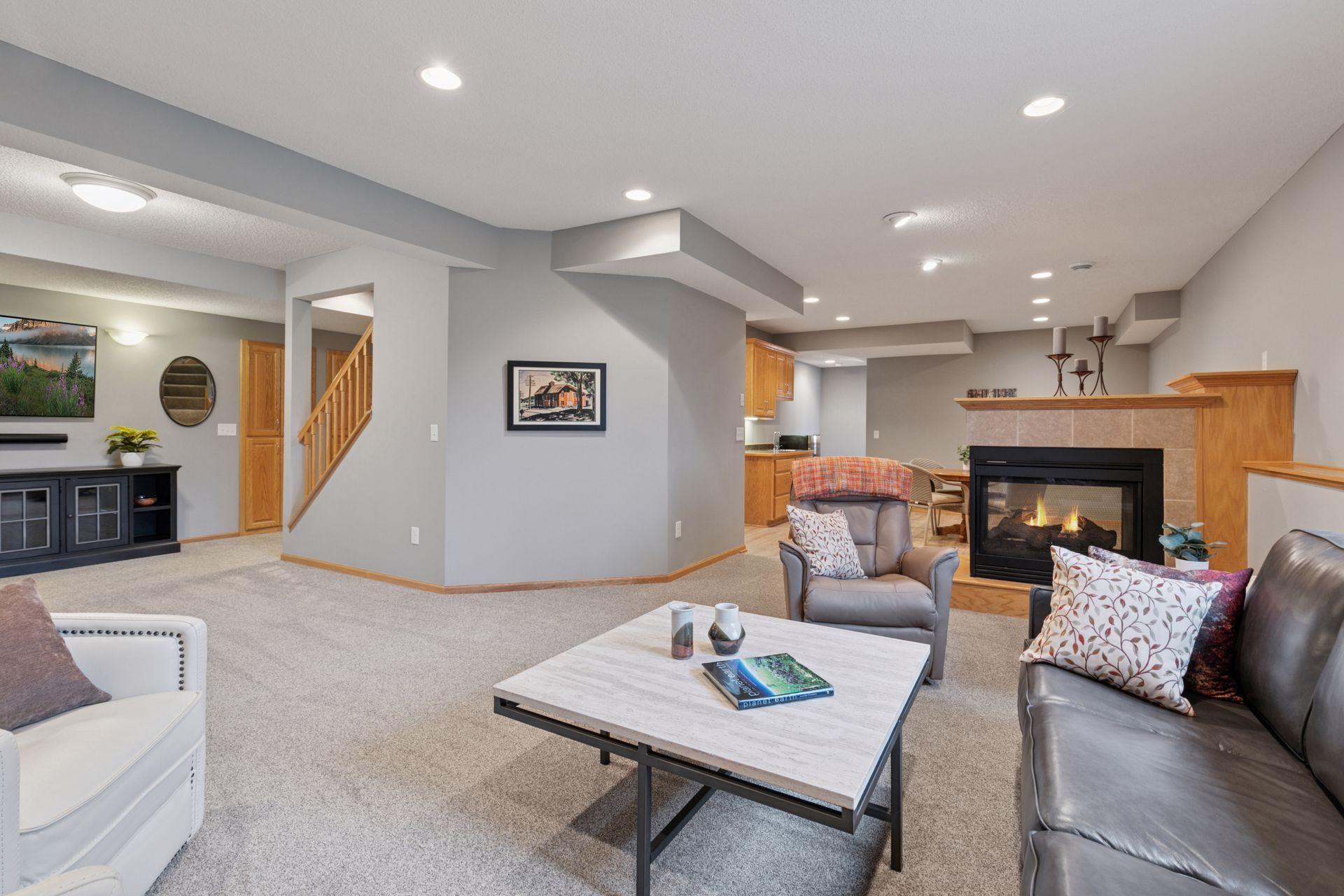 17771 Hollybrook Trail