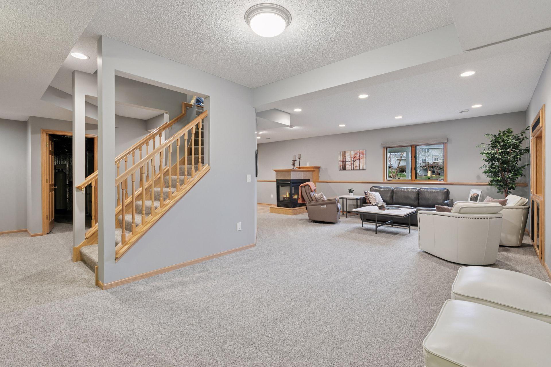 17771 Hollybrook Trail