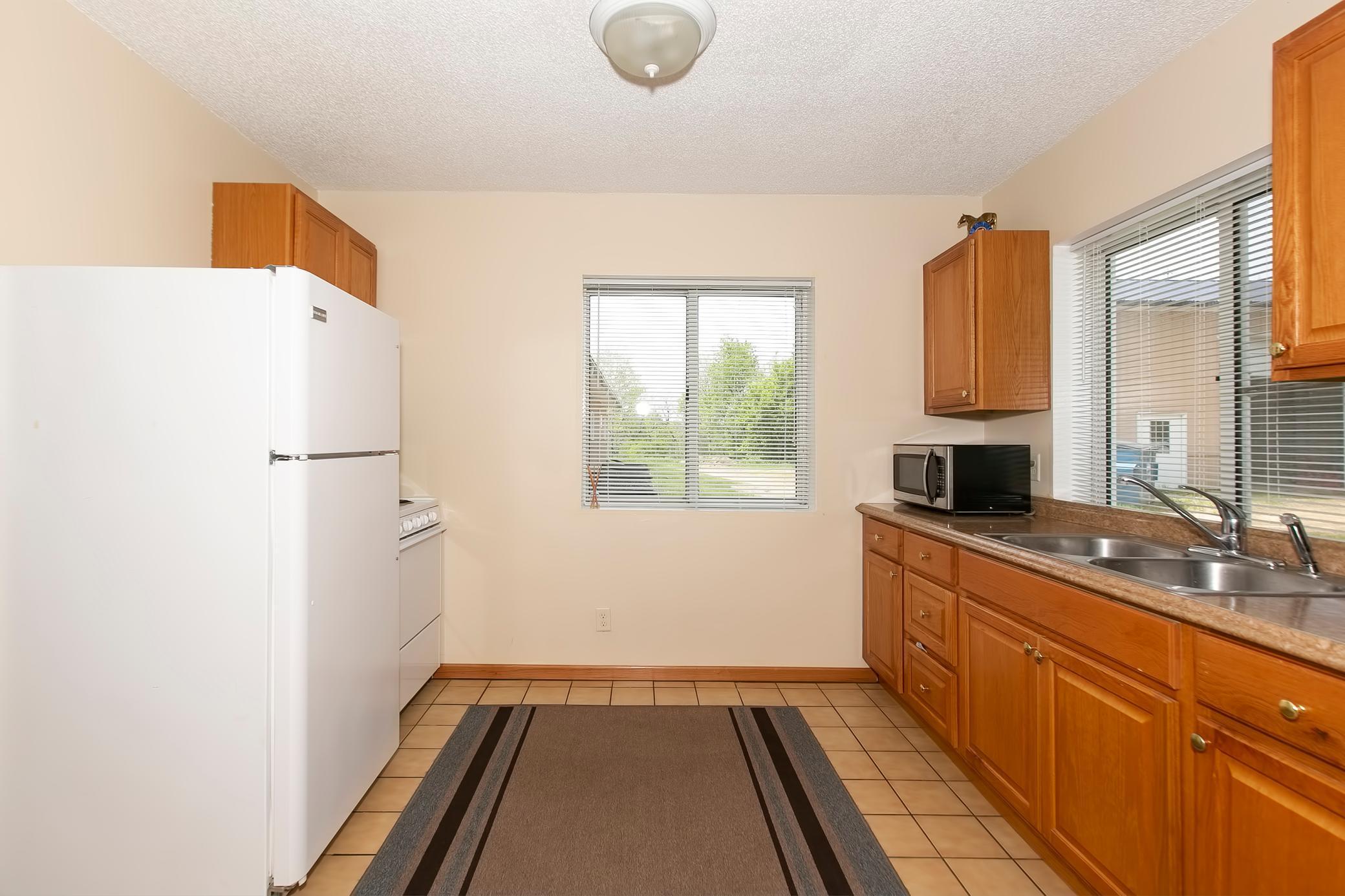 18600 Harrow Avenue N