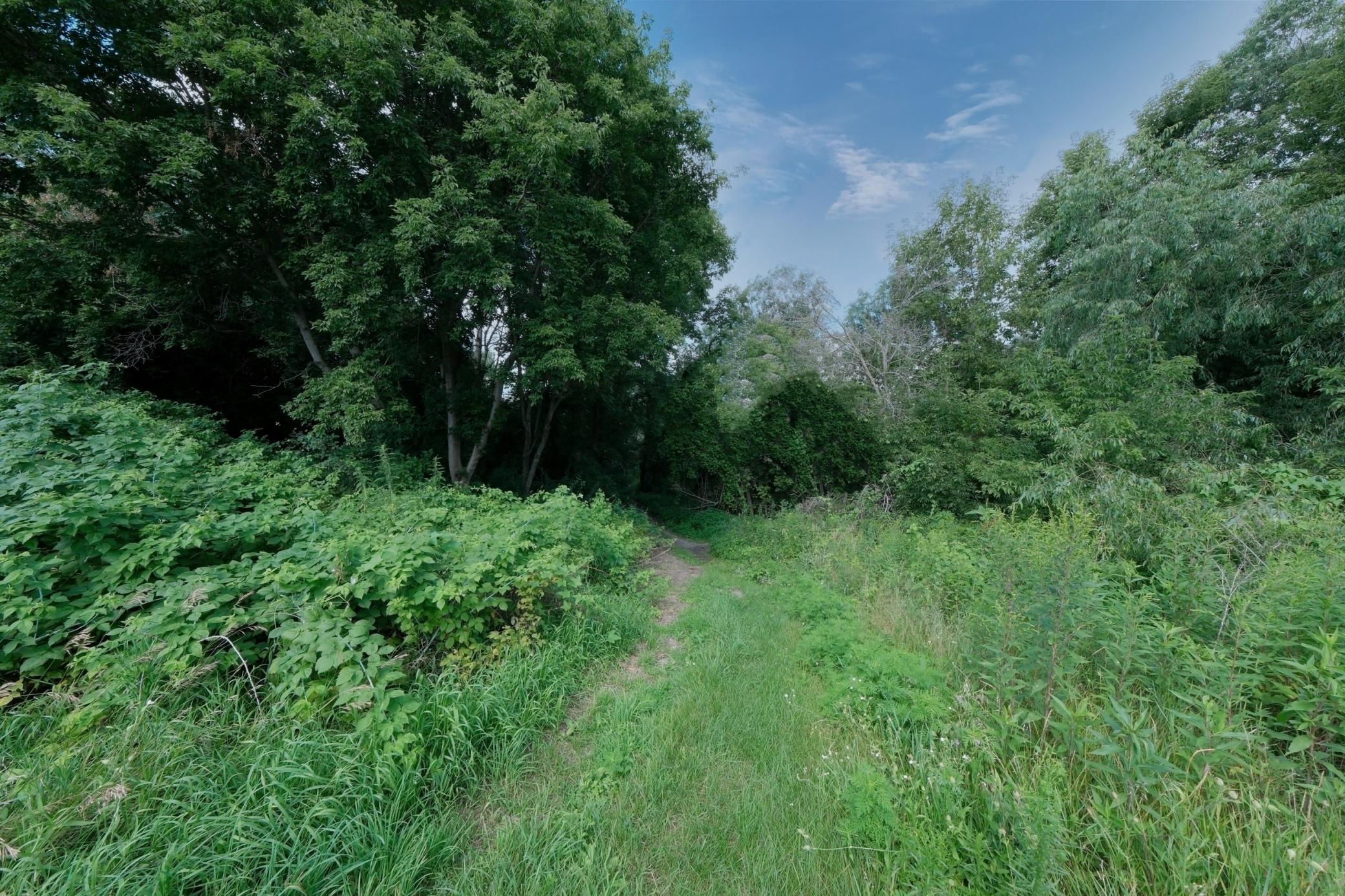 18600 Harrow Avenue N