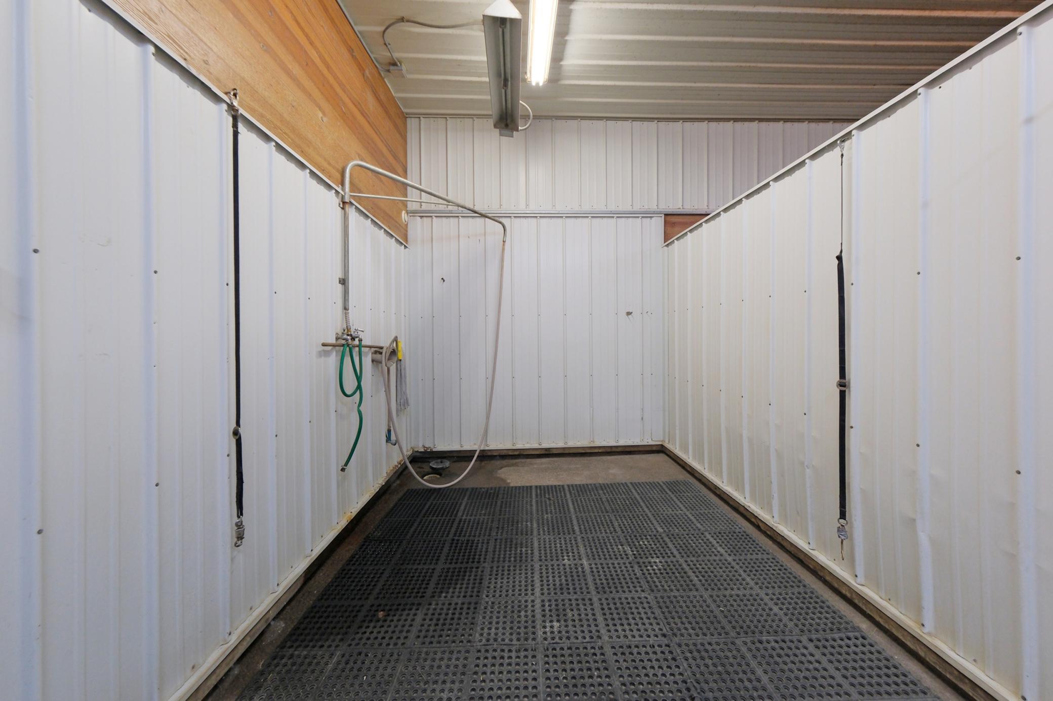 18600 Harrow Avenue N