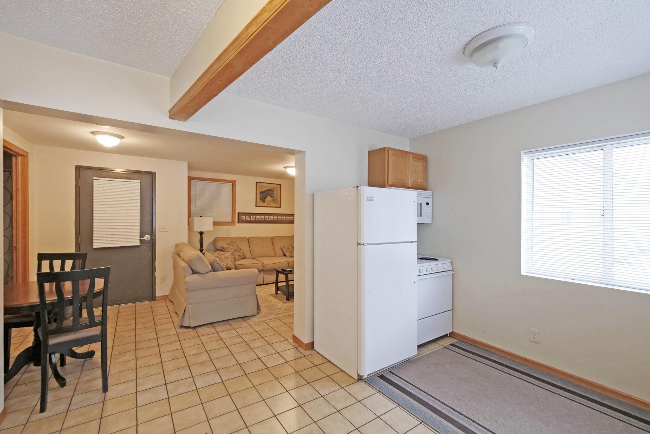 18600 Harrow Avenue N