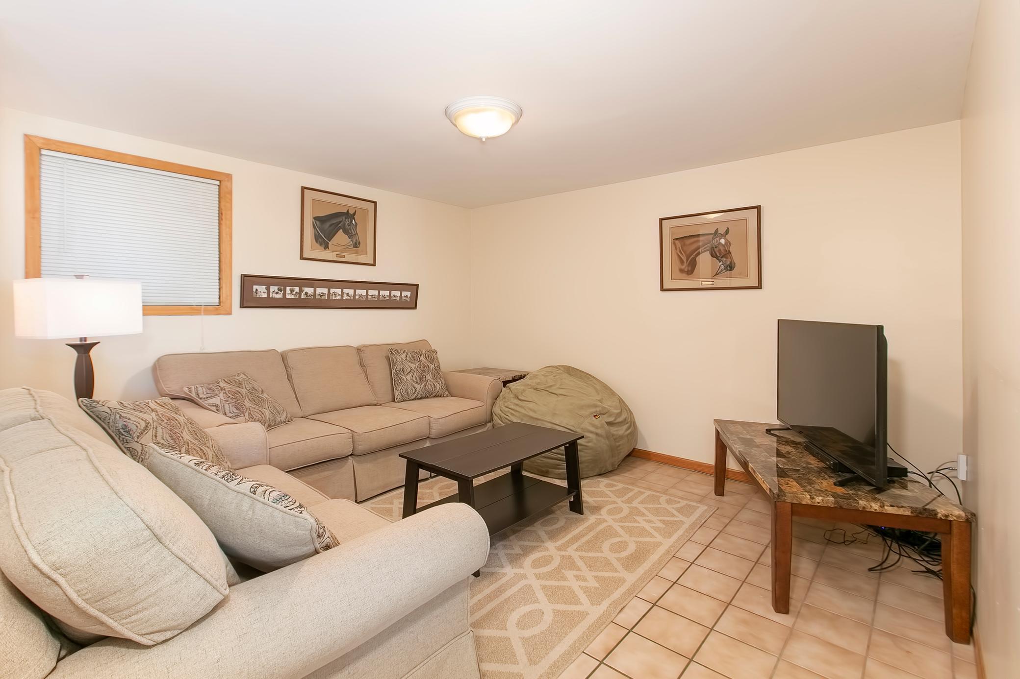 18600 Harrow Avenue N