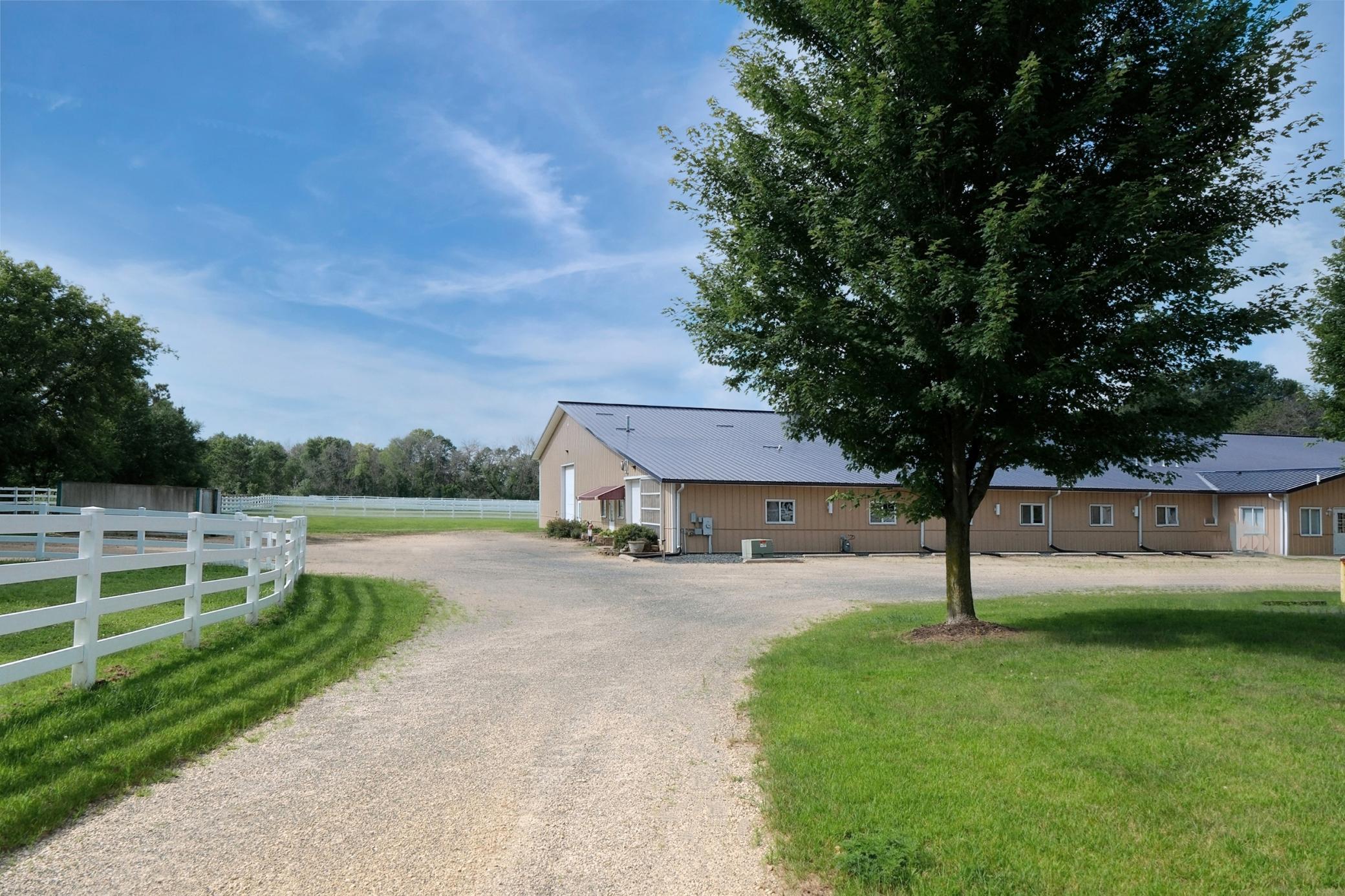 18600 Harrow Avenue N