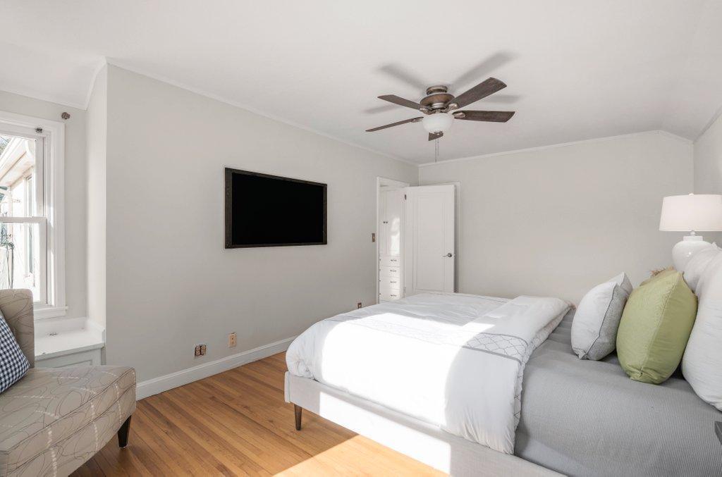 1849 Zephyr Place