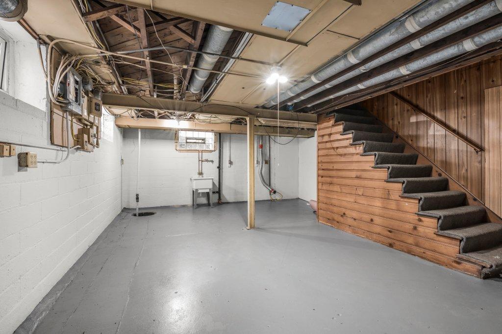 1849 Zephyr Place
