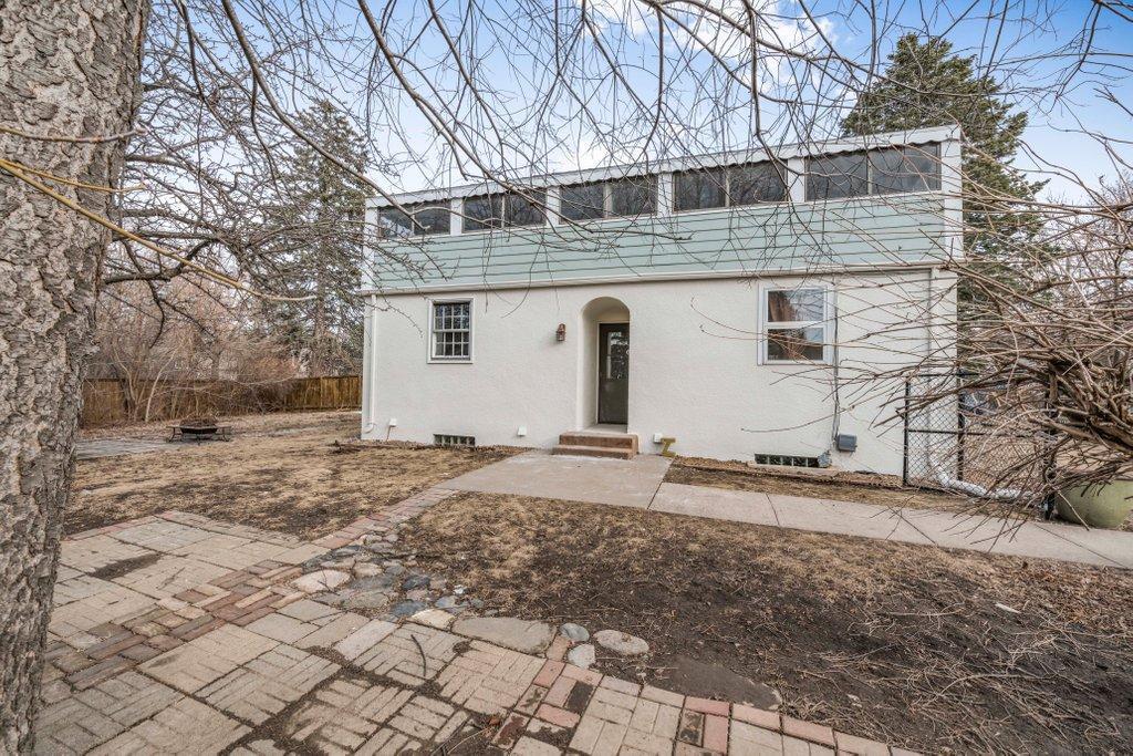 1849 Zephyr Place