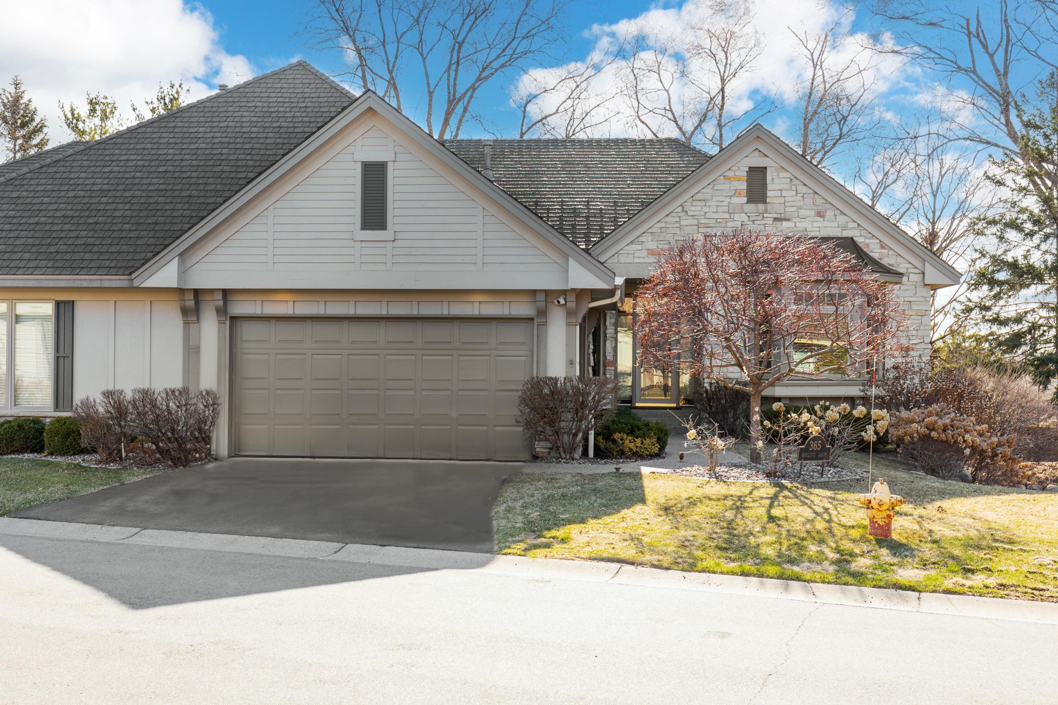 365 Waycliffe Drive S