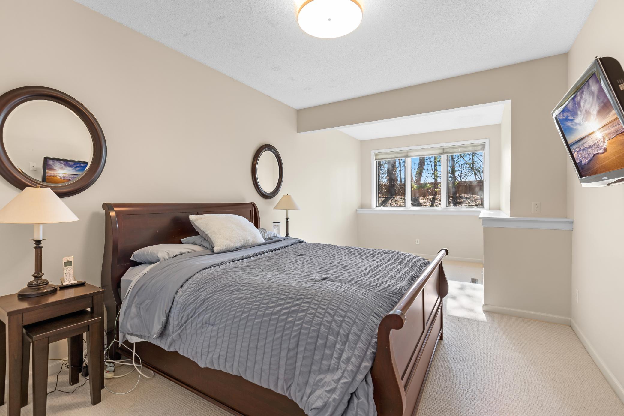 365 Waycliffe Drive S
