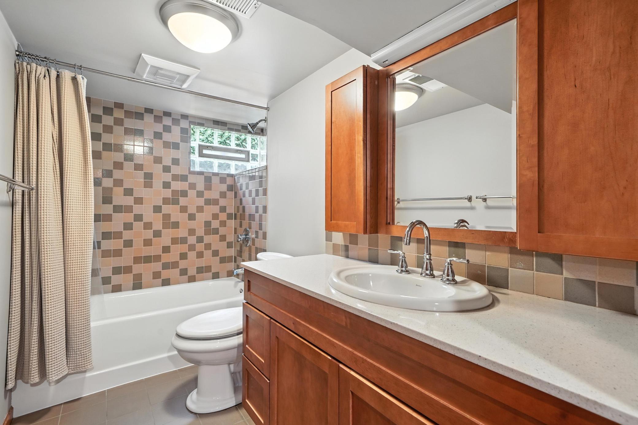 2365 Buford Avenue Unit: A