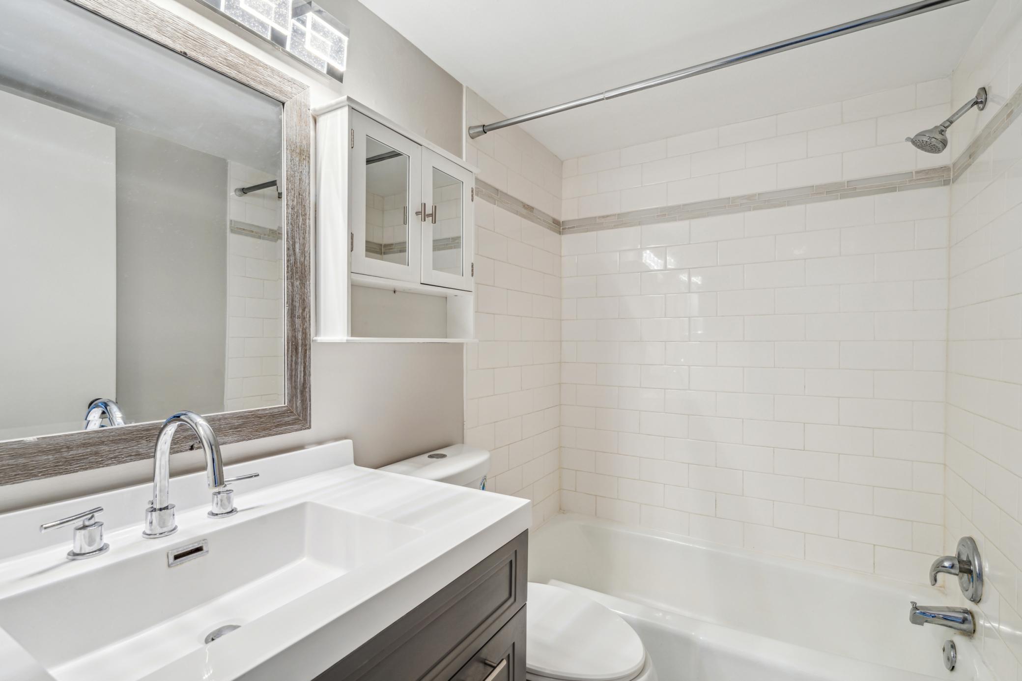 745 11th Avenue S Unit: 7