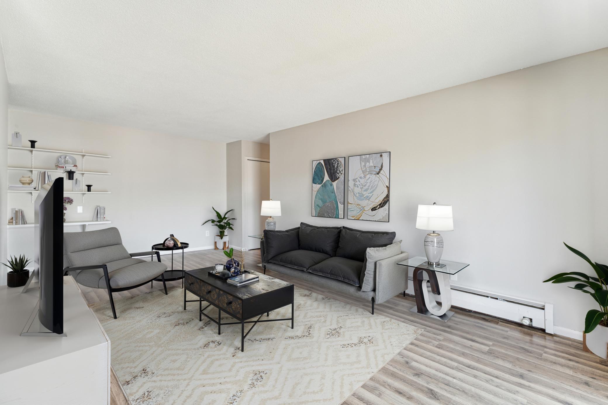 745 11th Avenue S Unit: 7