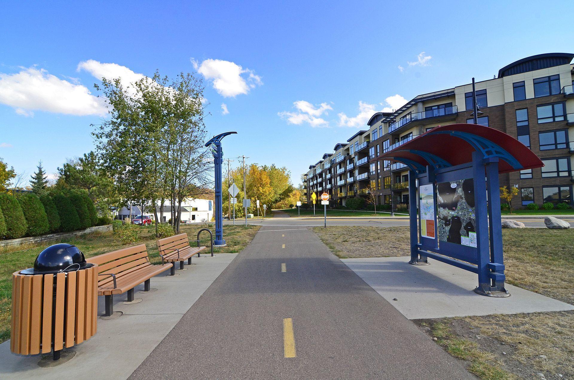 4100 Spring Street Unit: 303