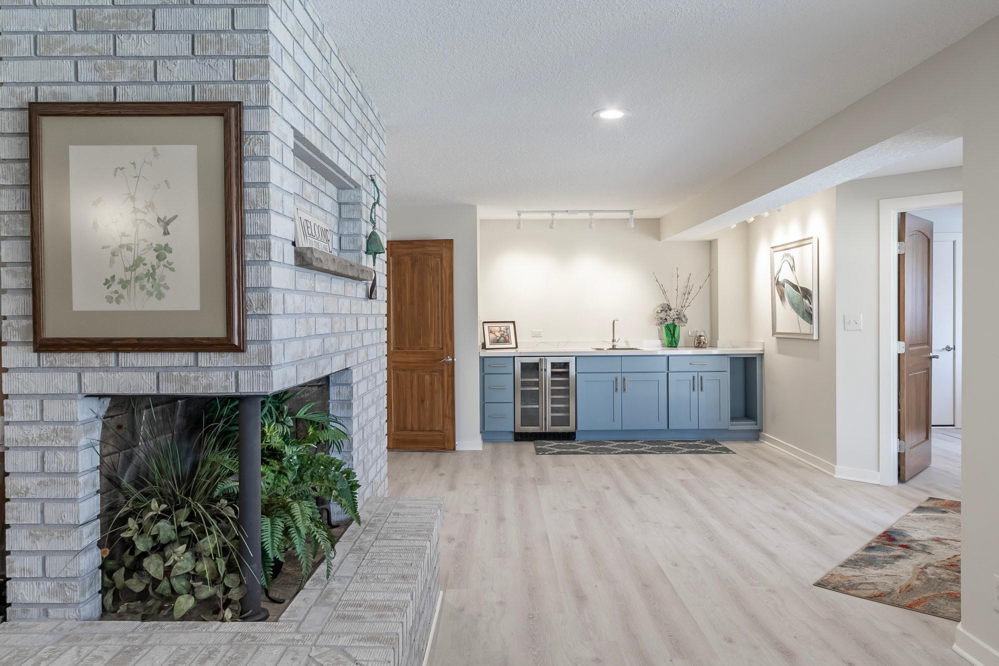 30 Interlachen Lane