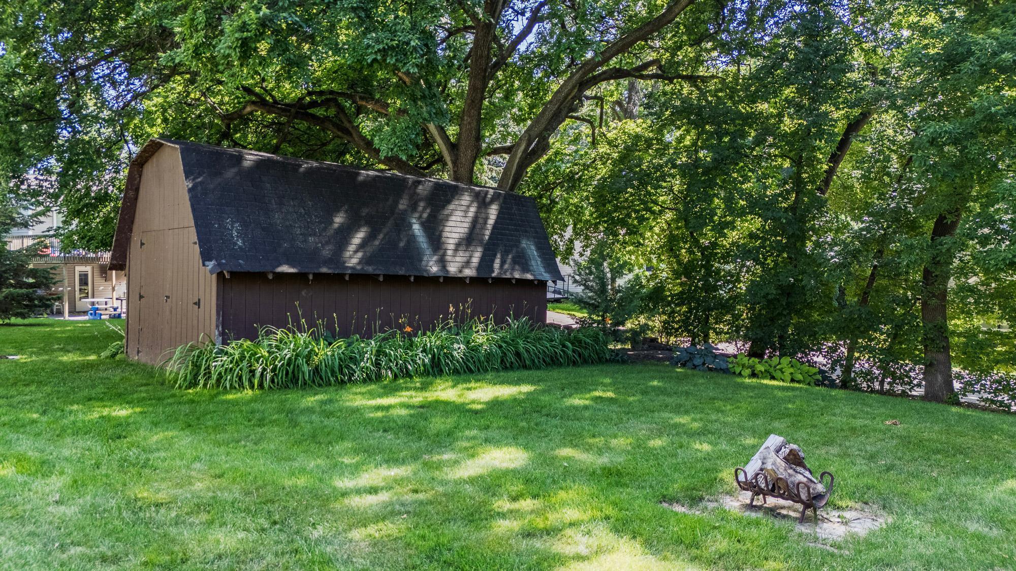 30 Interlachen Lane