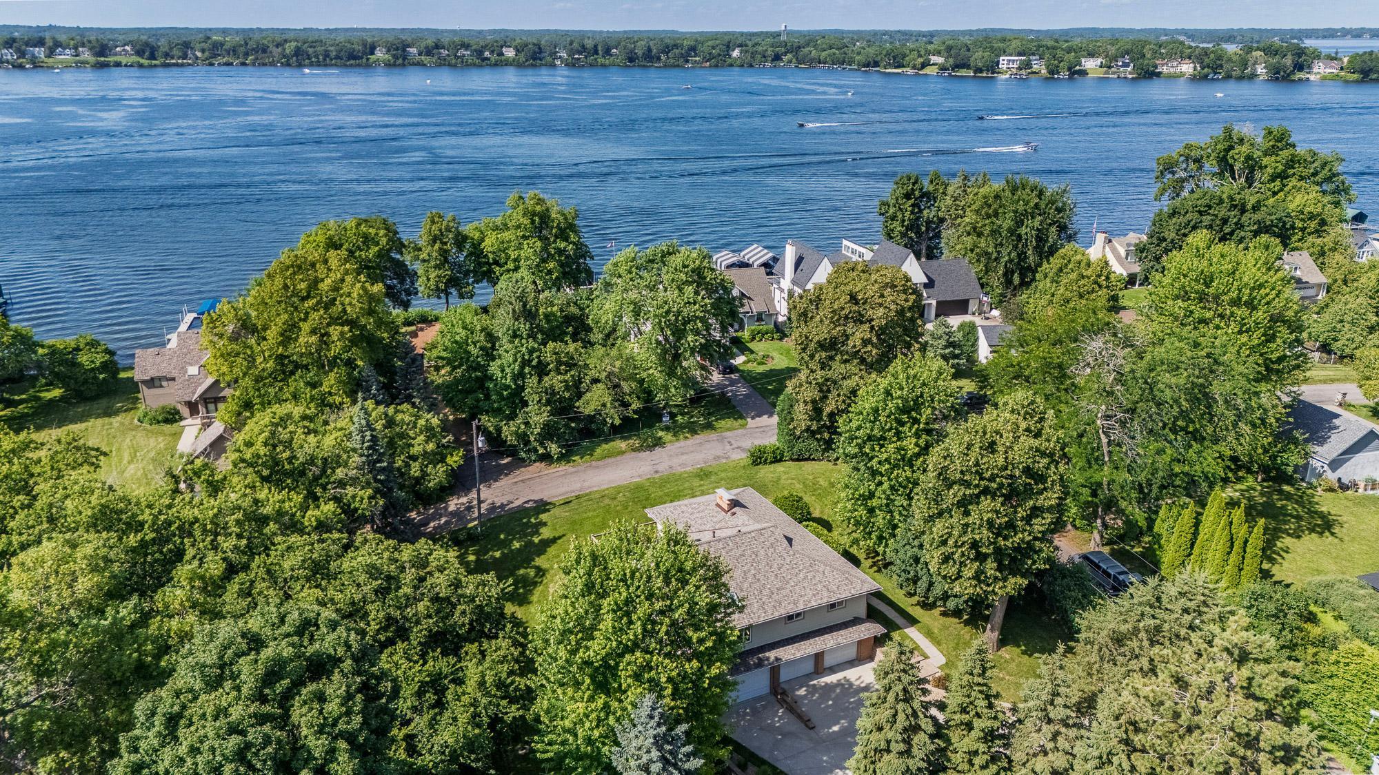 30 Interlachen Lane