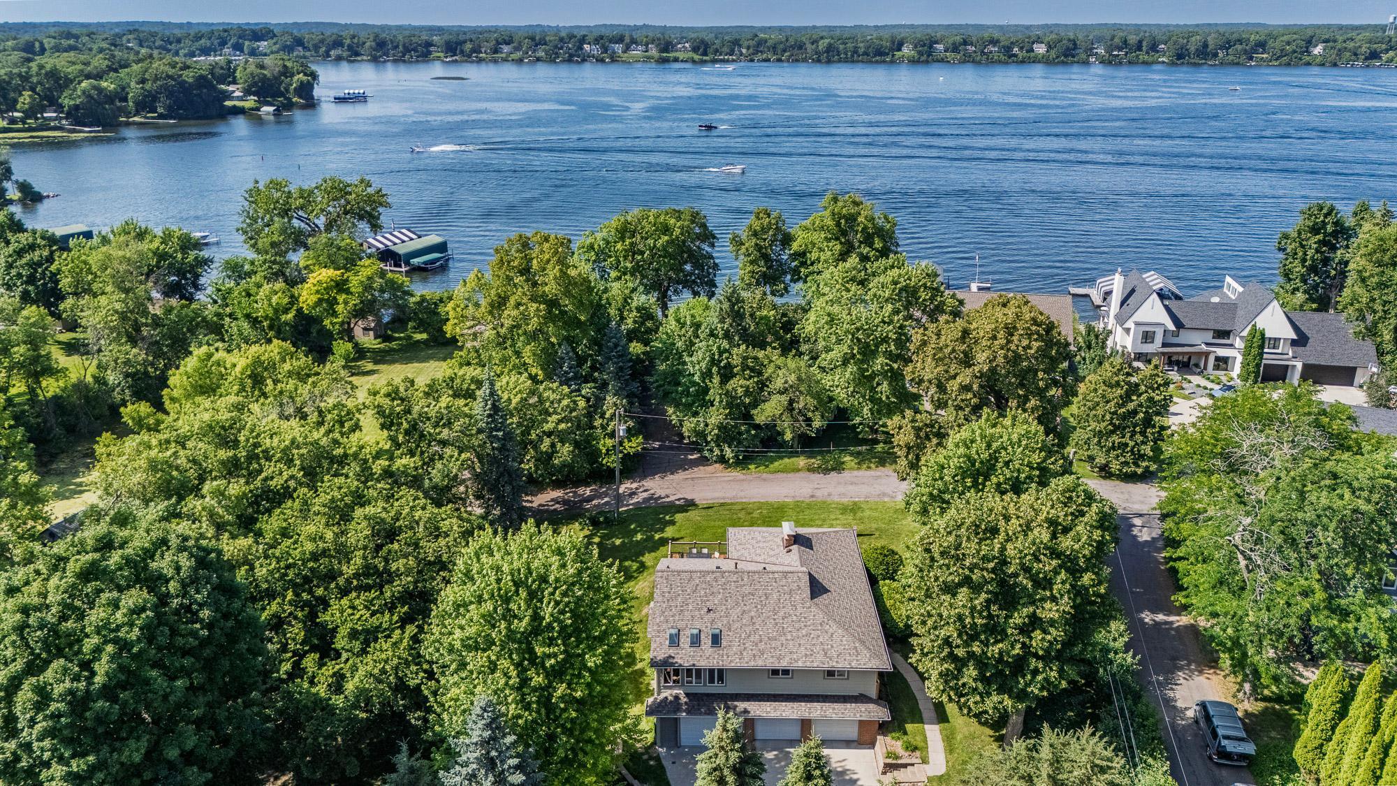 30 Interlachen Lane