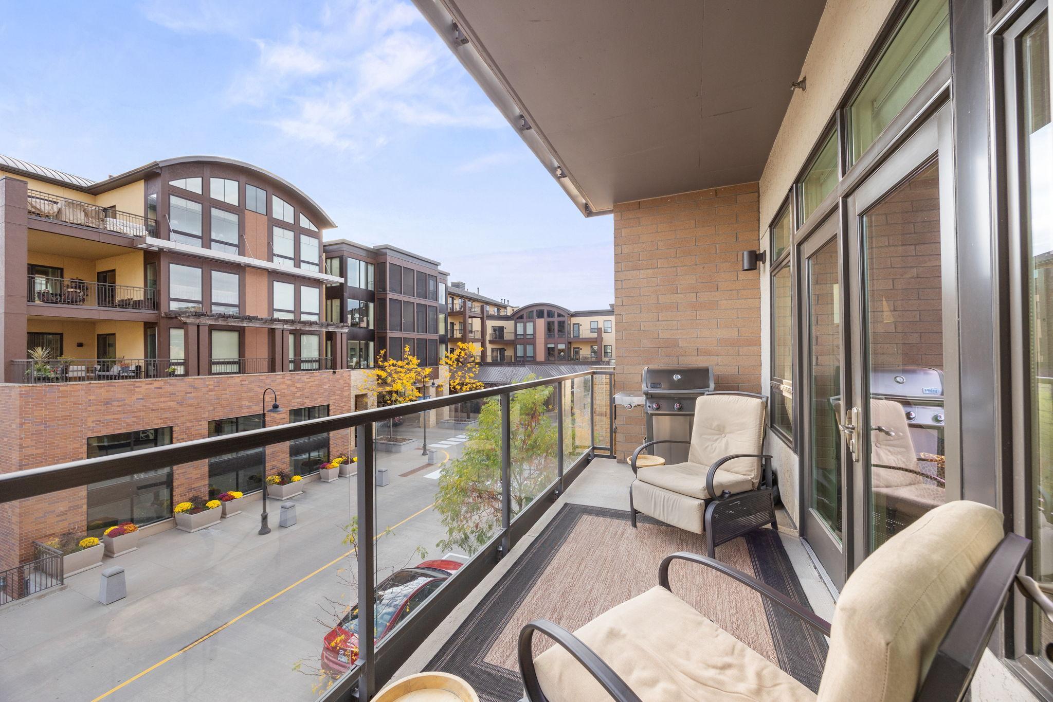 875 Lake Street N Unit: 205