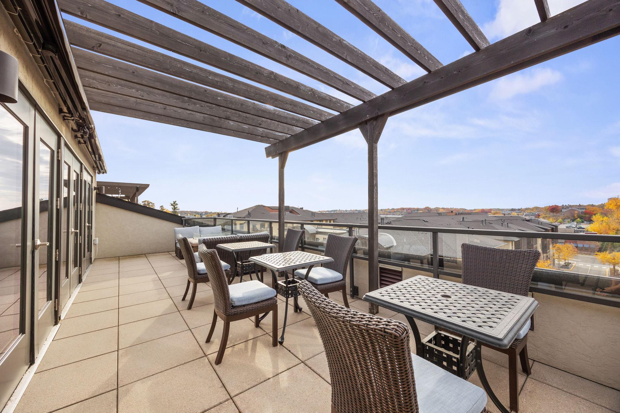 875 Lake Street N Unit: 205