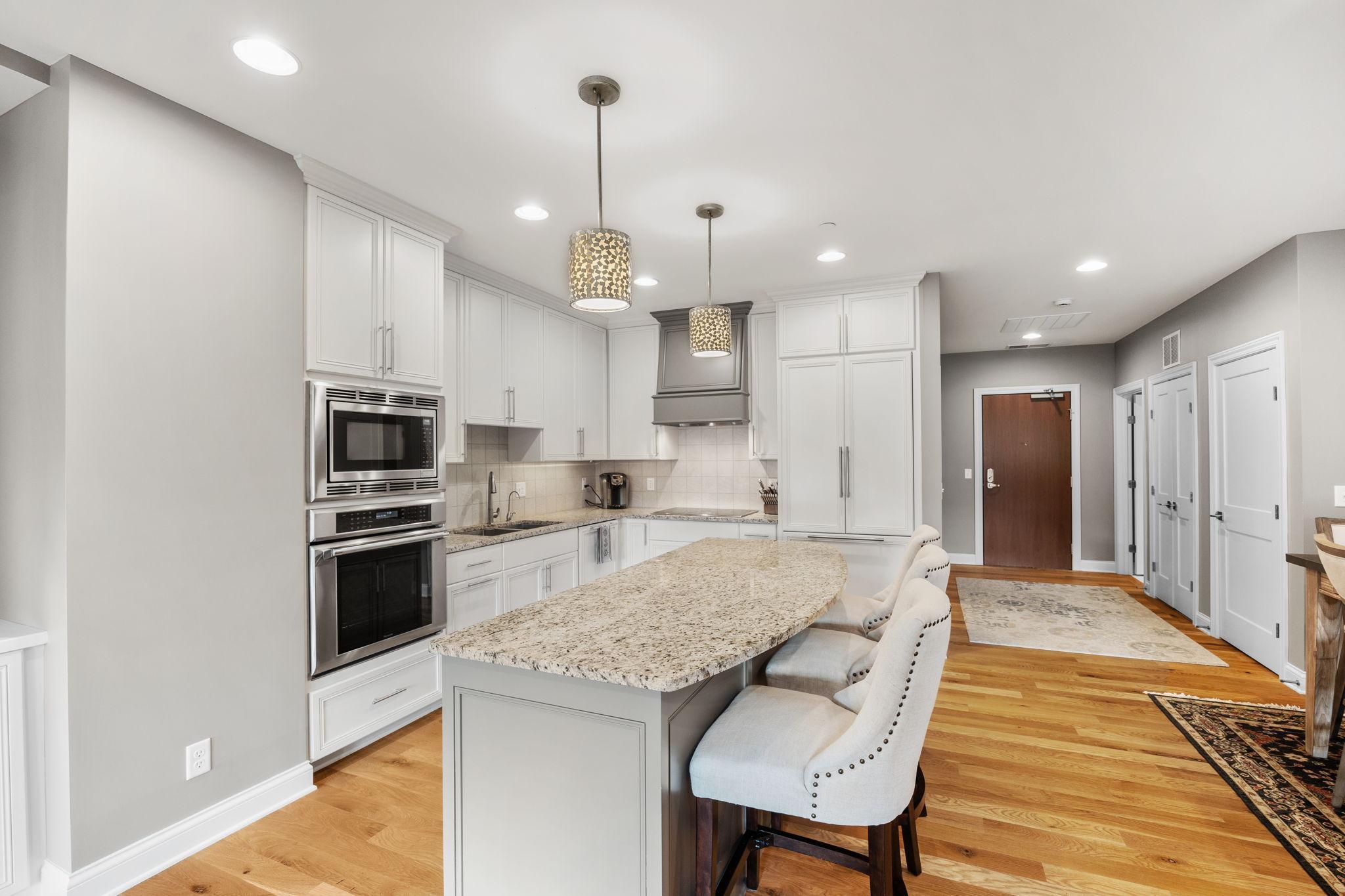 875 Lake Street N Unit: 205