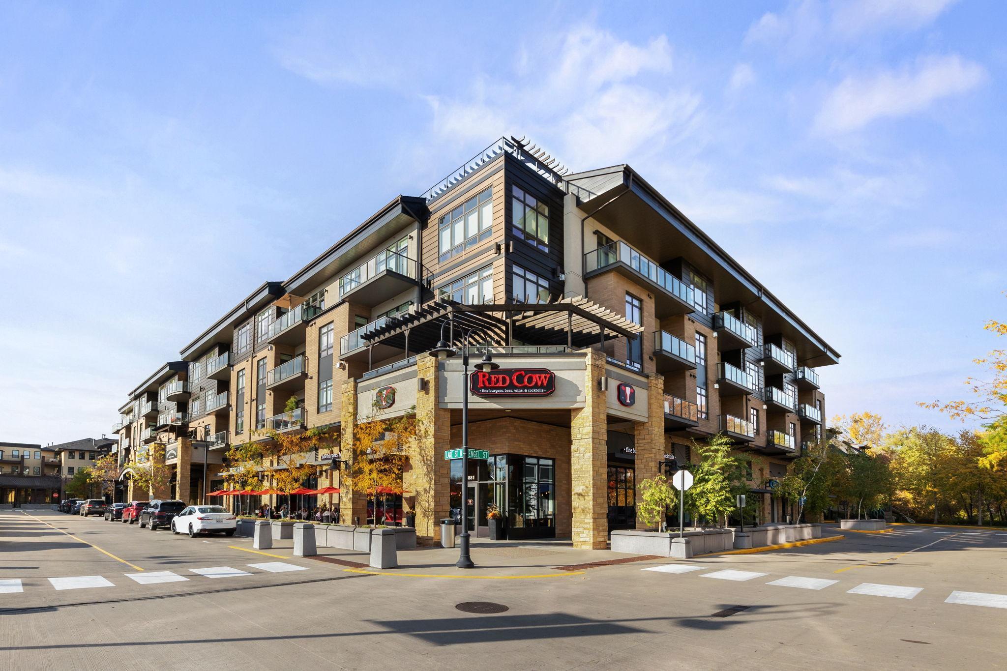 875 Lake Street N Unit: 205