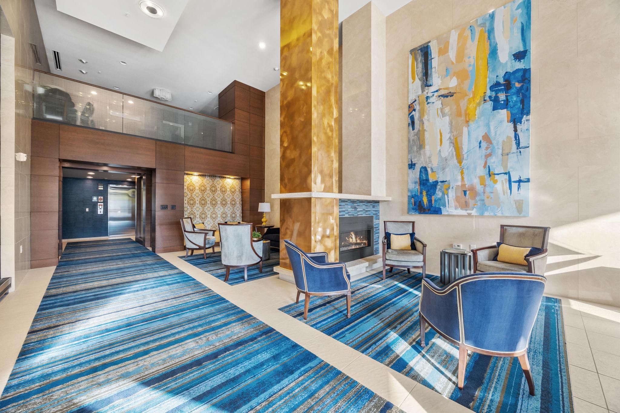 875 Lake Street N Unit: 205