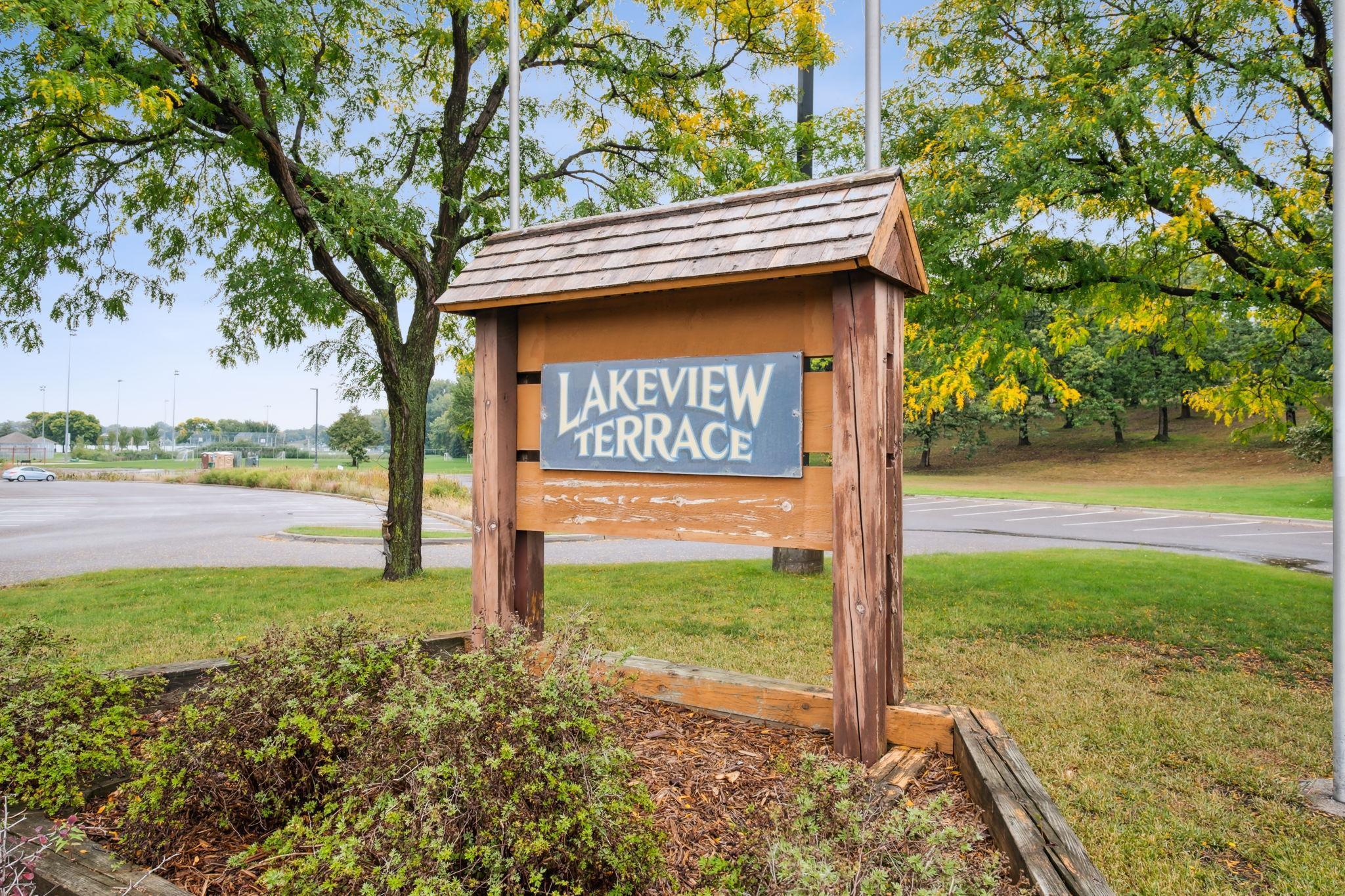 3739 Thomas Avenue N