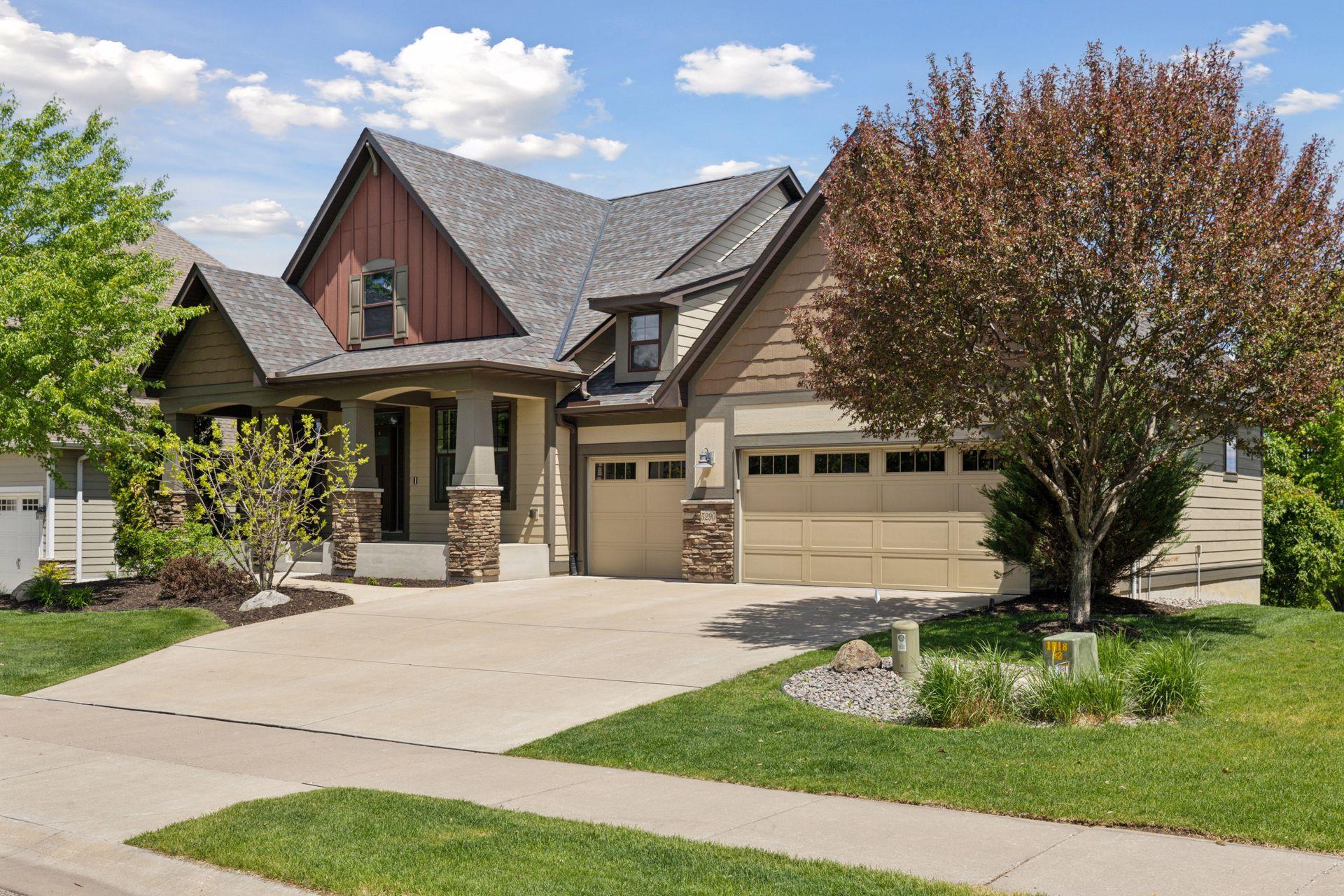 5290 Ranchview Lane N