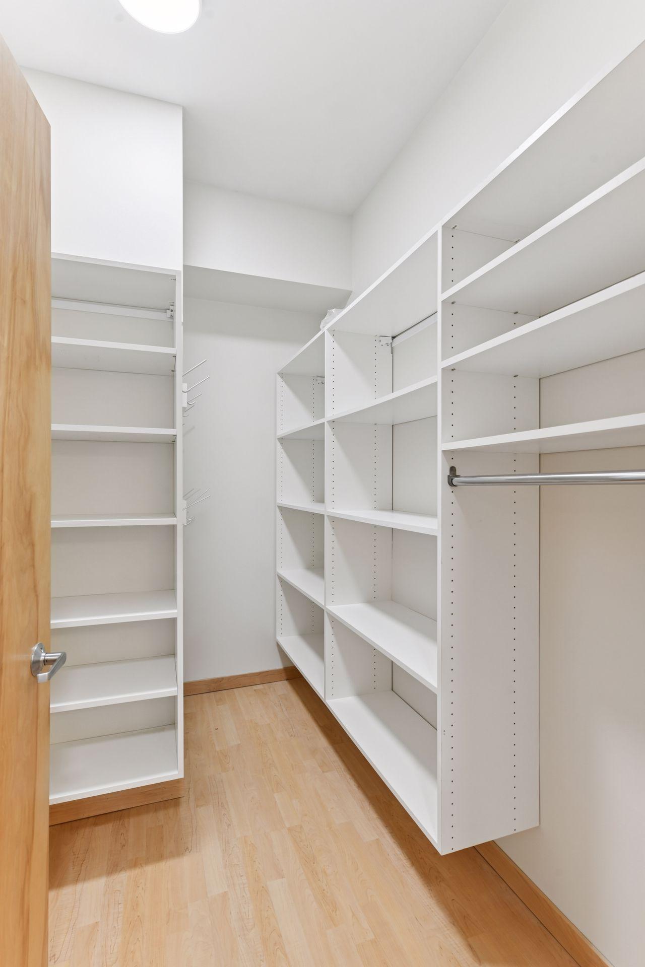 3707 Grand Way Unit: 101
