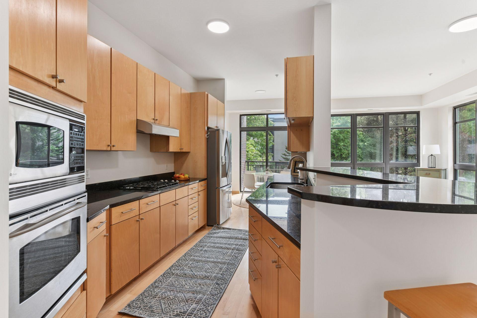 3707 Grand Way Unit: 101
